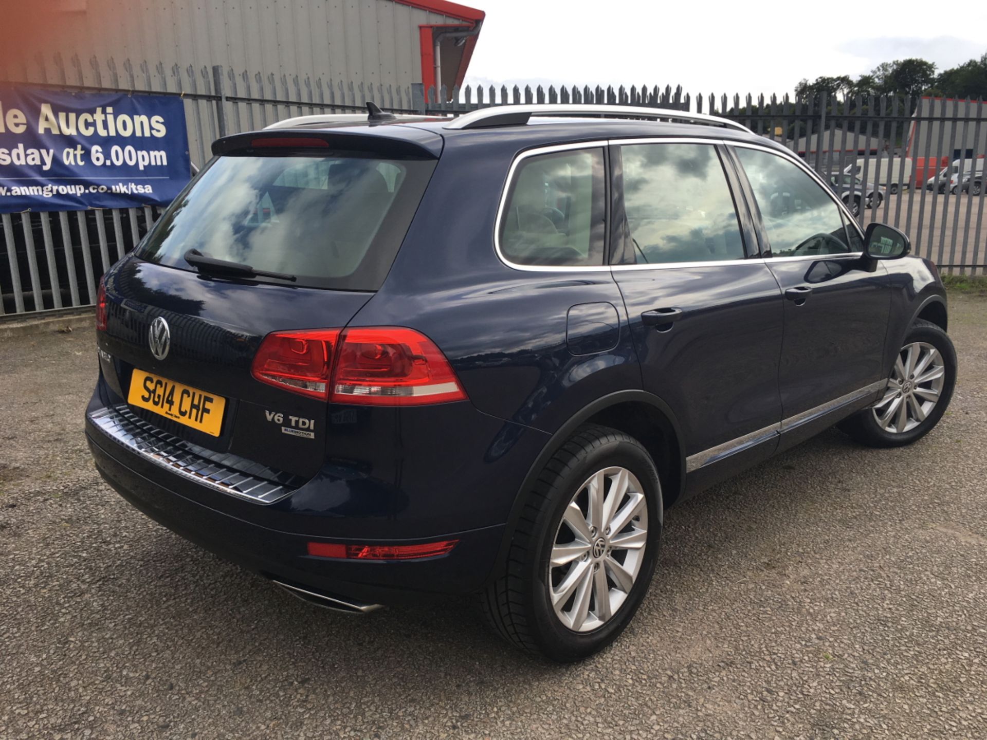 Volkswagen Touareg V6 SE Tdi Blue Te - 2967cc 4 Door Estate - Image 2 of 18