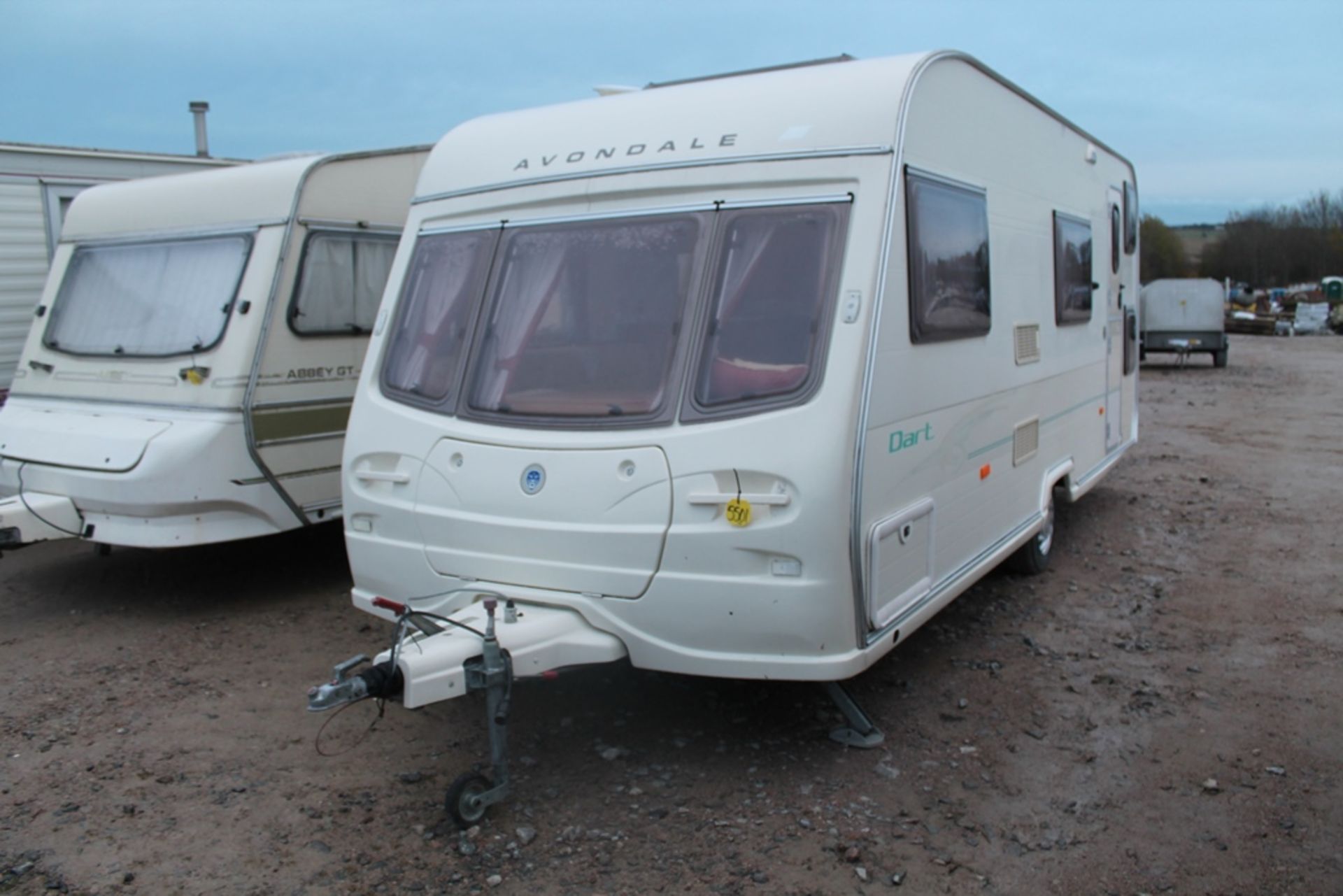 AVONDALE DART 556 6 BERTH CARAVAN KEY IN P/CABIN