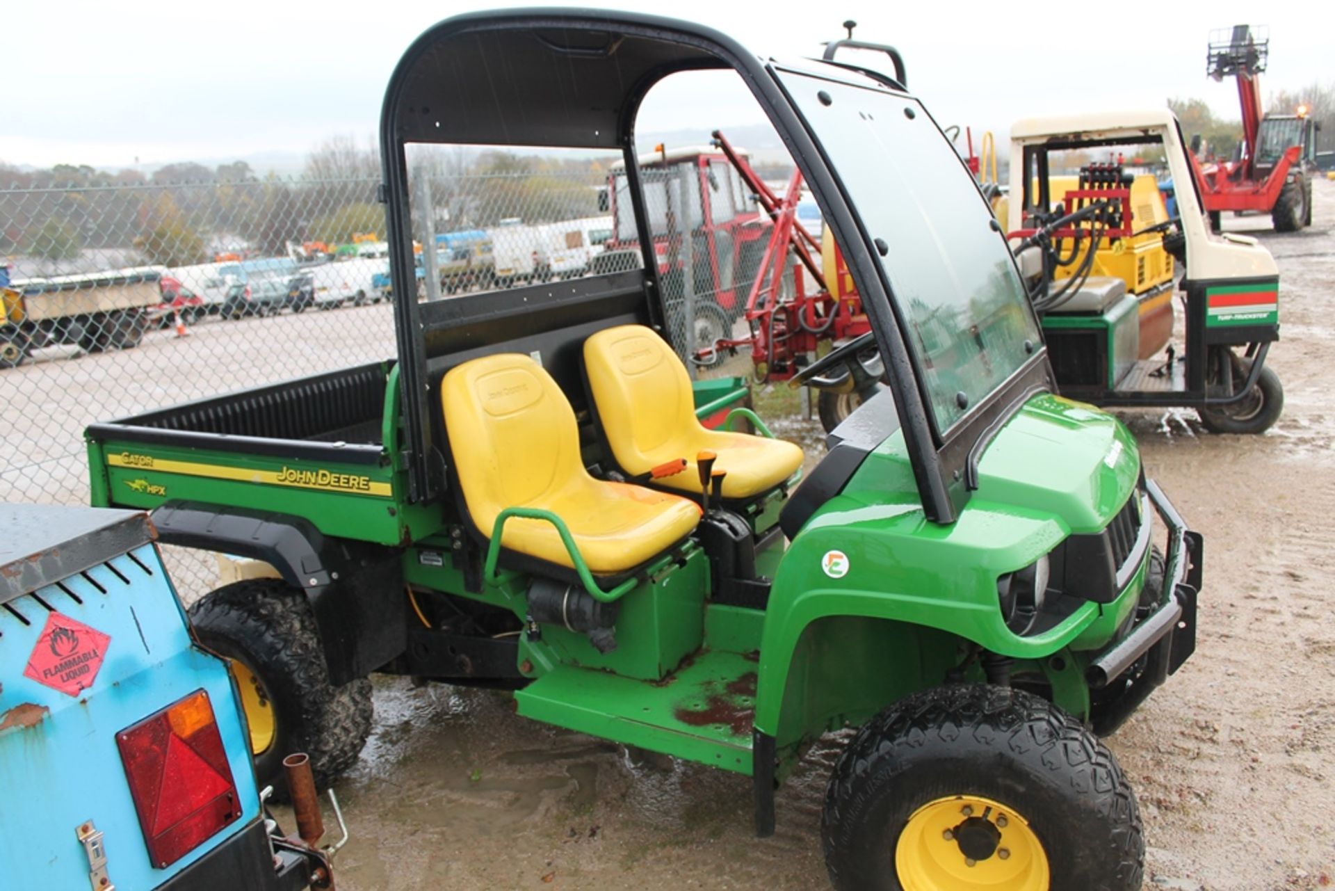 JOHN DEERE GATOR KEY IN P/CABIN