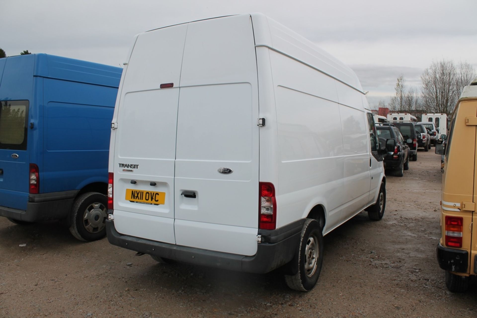 Ford Transit 115 T350l Fwd - 2198cc 2 Door Van - Image 2 of 4