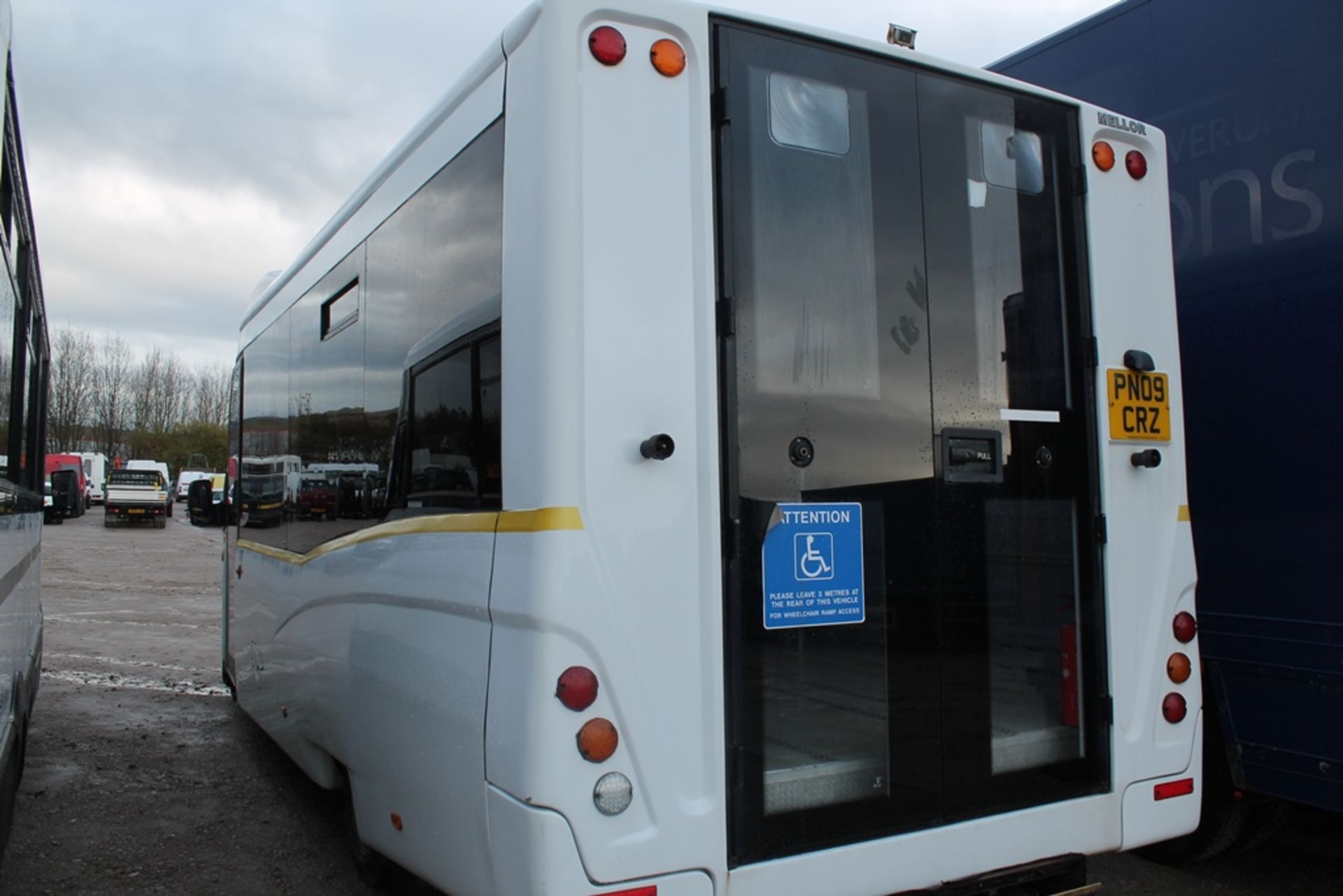 Volkswagen Crafter Cr50 Lwb C/c 109tdi Day - 2461cc 2 Door Minibus - Image 3 of 5