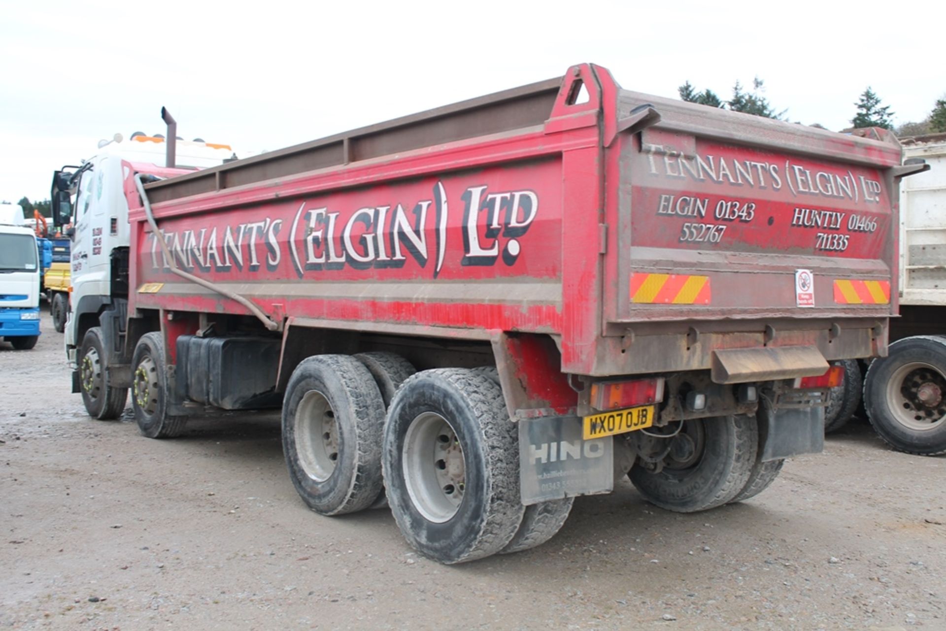 Hino 3241 8x4 Tipper Tractor - Image 4 of 5