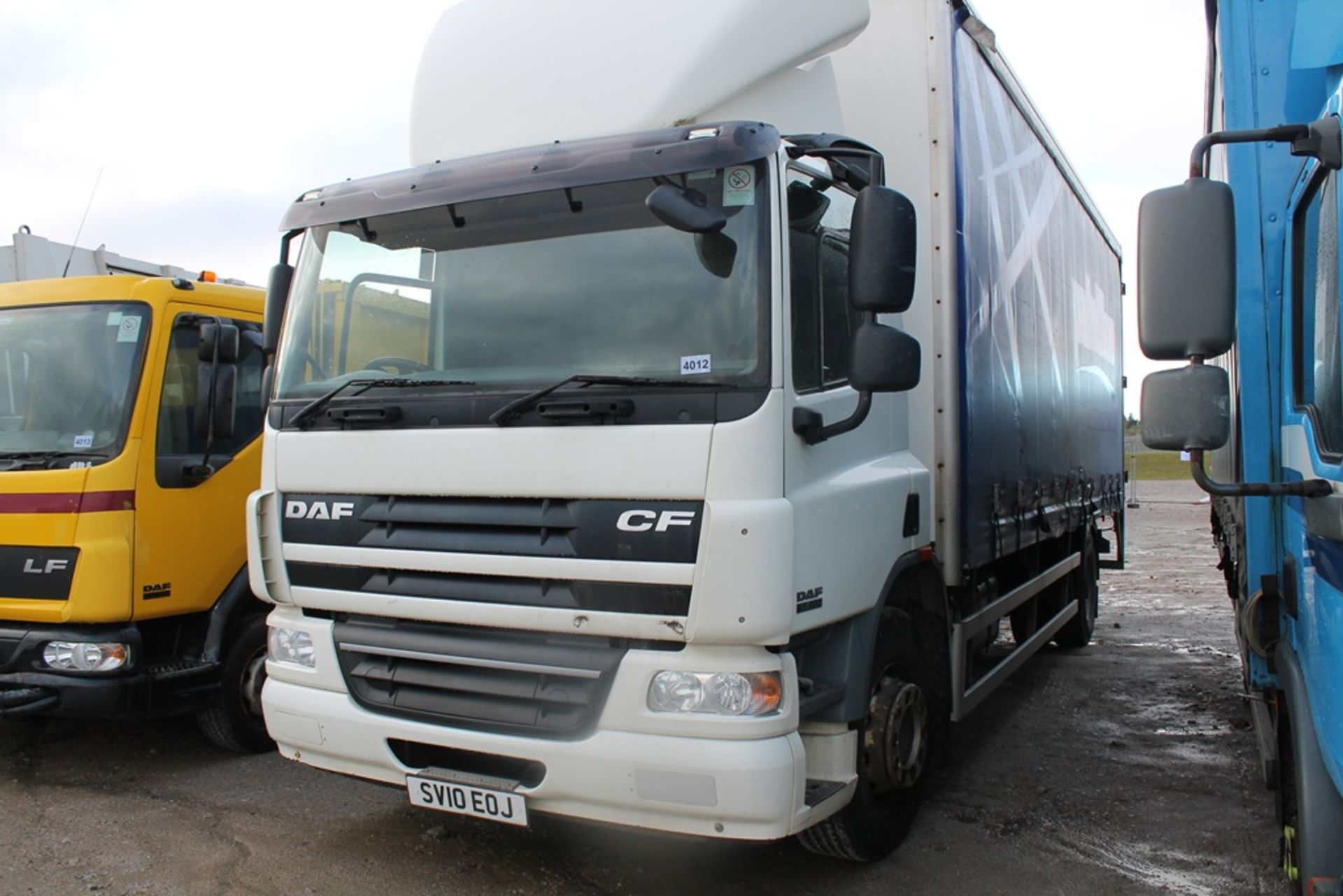 Daf Trucks Cf Fa 65.220 Curtain - 6692cc 2 Door Tractor