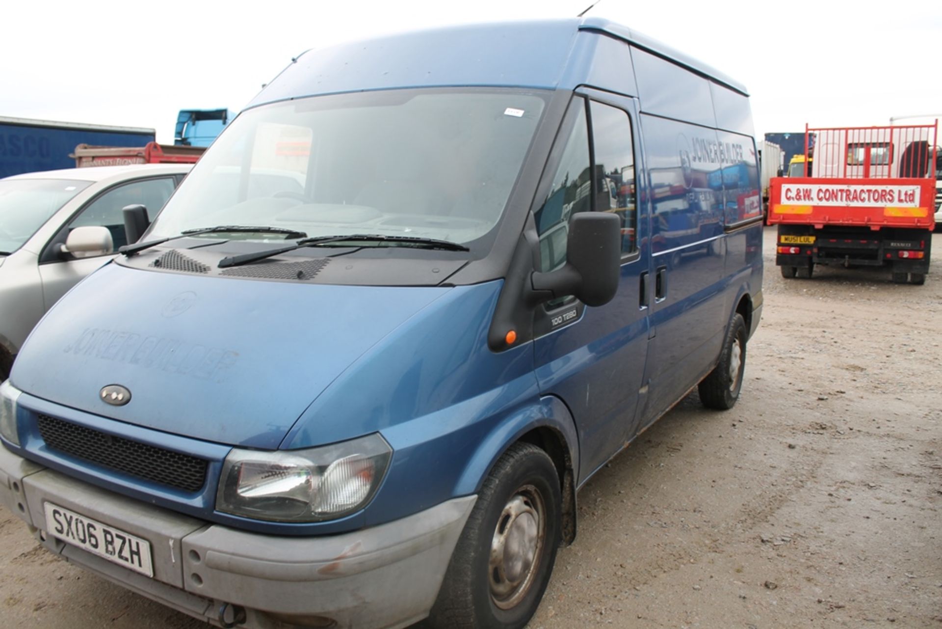 Ford Transit 280 Mwb - 1998cc Van