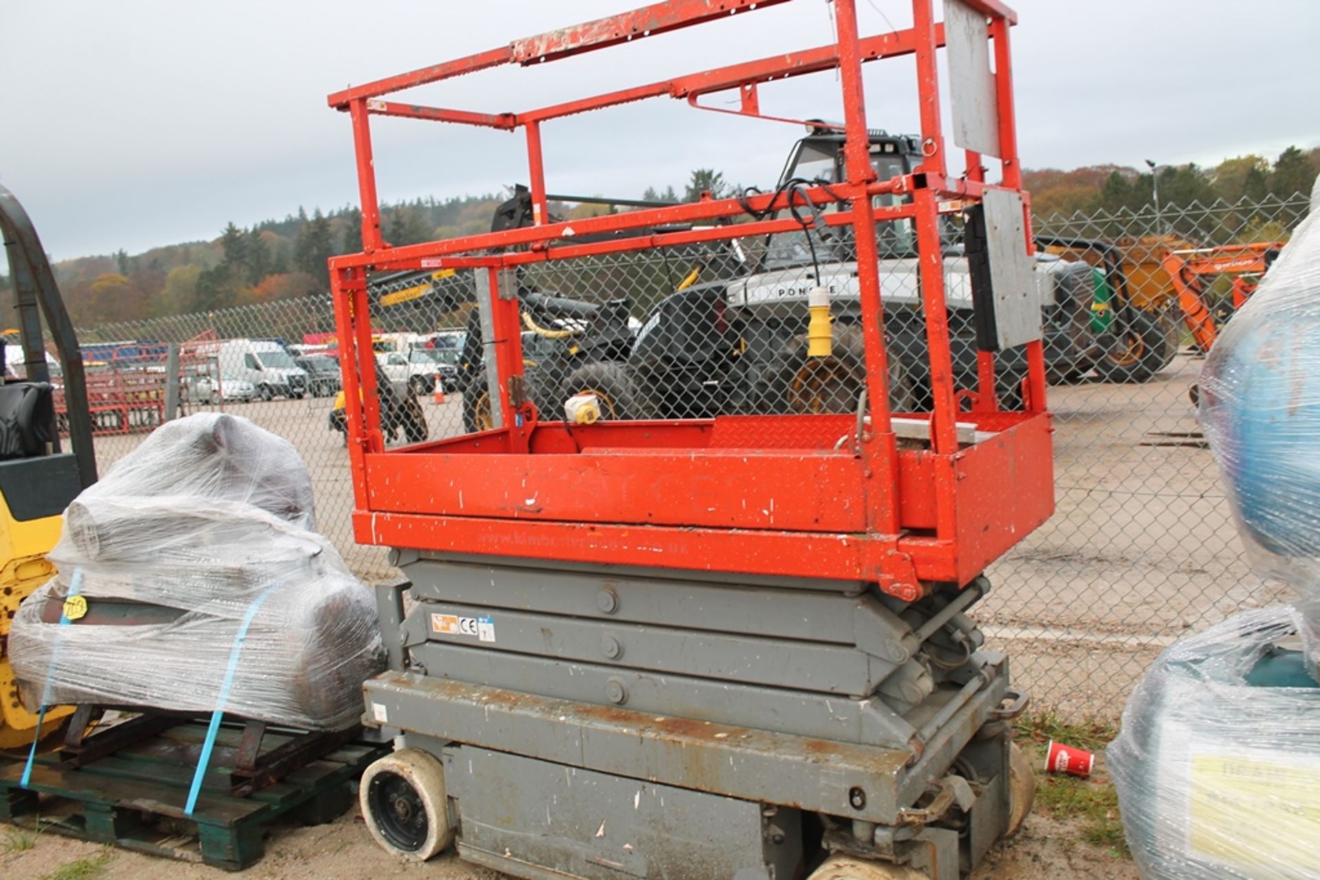 SCISSOR LIFT KEY IN P/C - Image 2 of 3