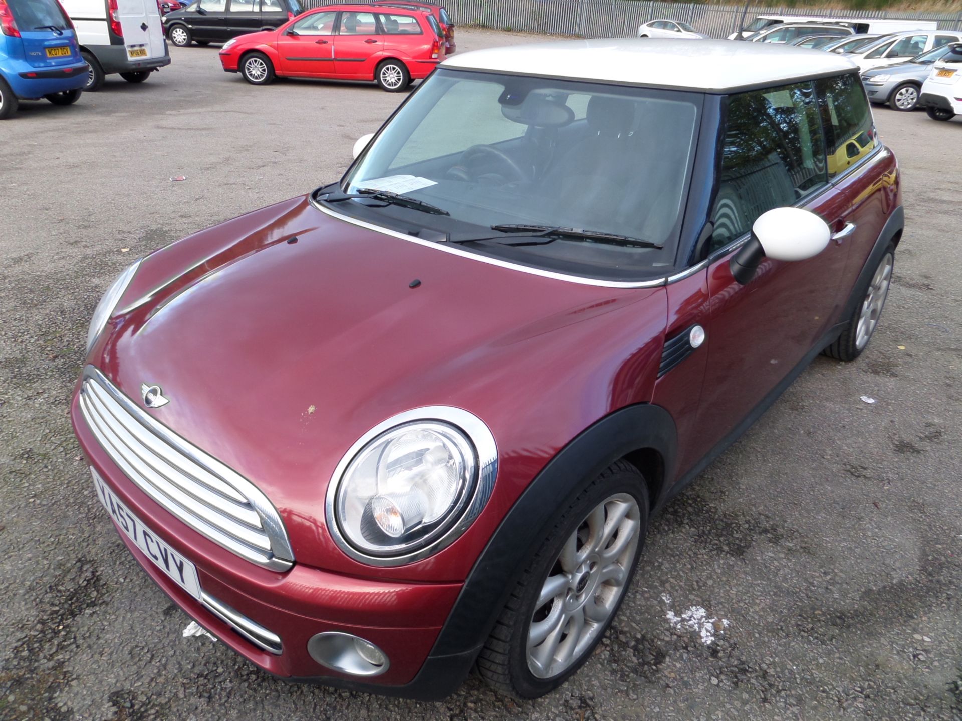 Mini Cooper D - 1560cc 3 Door - Bild 2 aus 10