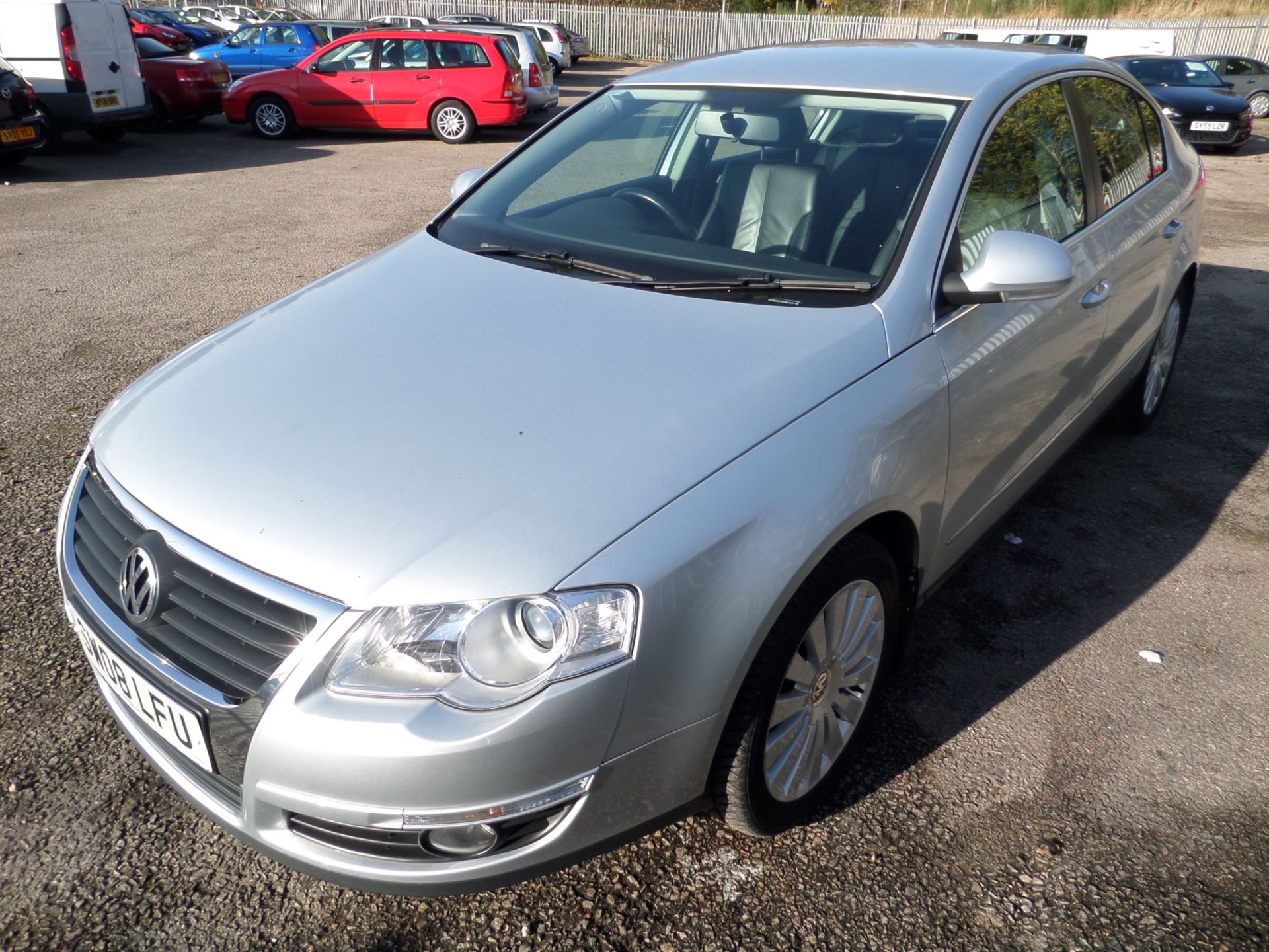 Volkswagen Passat Highline - 1790cc 4 Door - Image 2 of 8