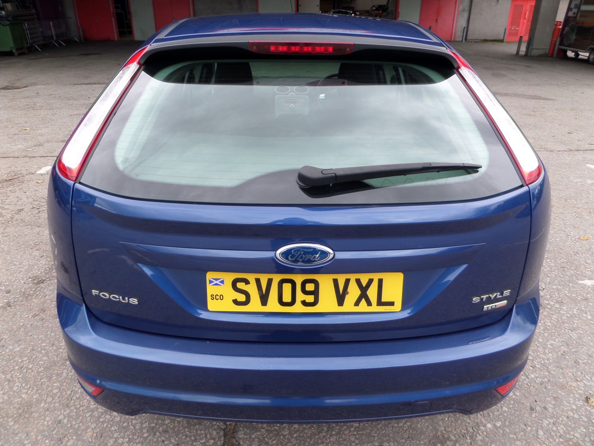 Ford Focus Style Td 115 - 1753cc 5 Door - Image 5 of 11