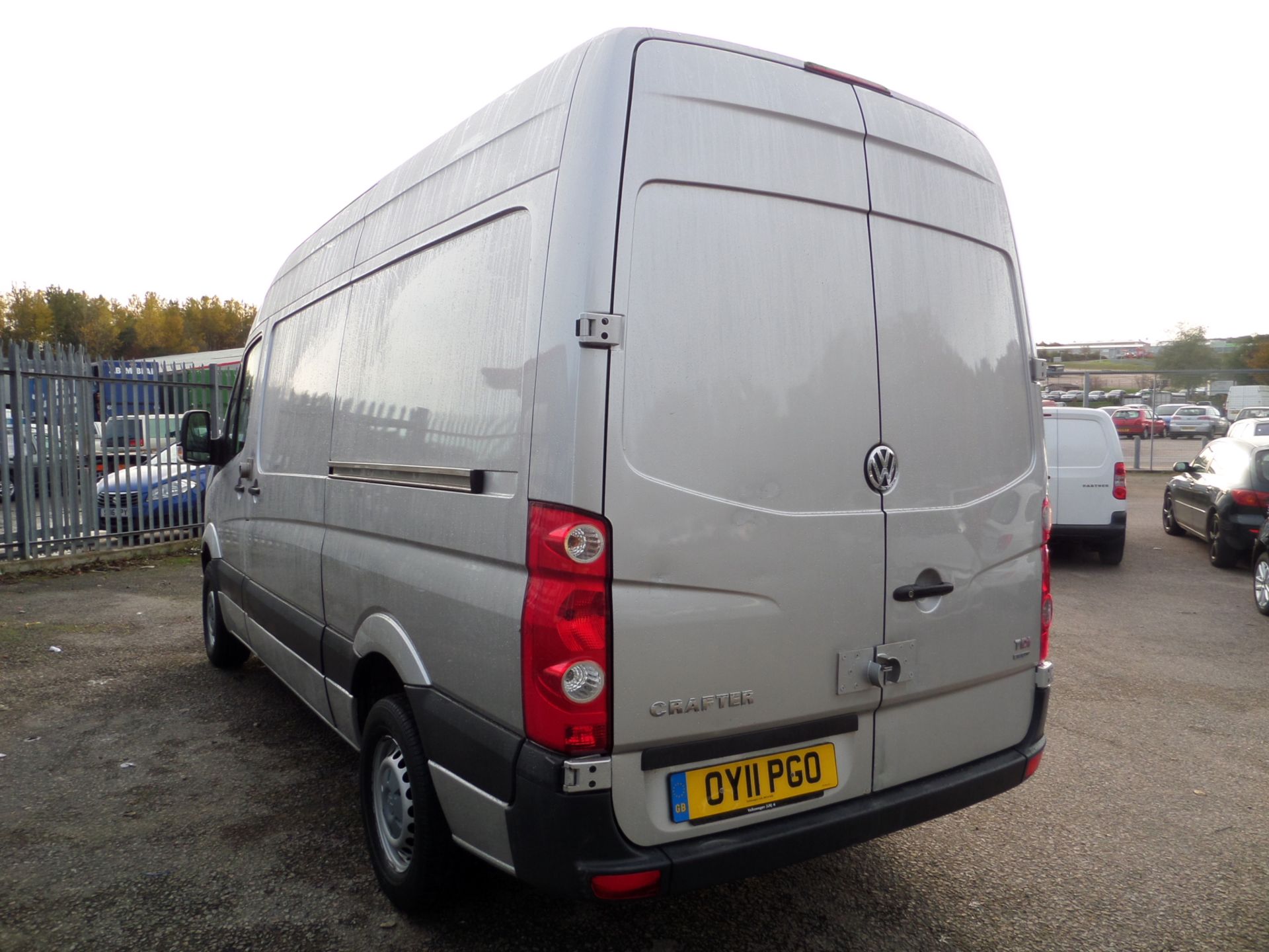 Volkswagen Crafter 35 Blue Tdi 136 M - 2461cc Van - Image 5 of 12