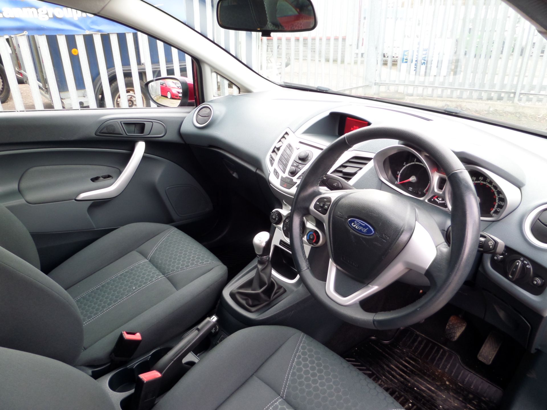 Ford Fiesta Zetec - 1242cc 3 Door - Image 6 of 7