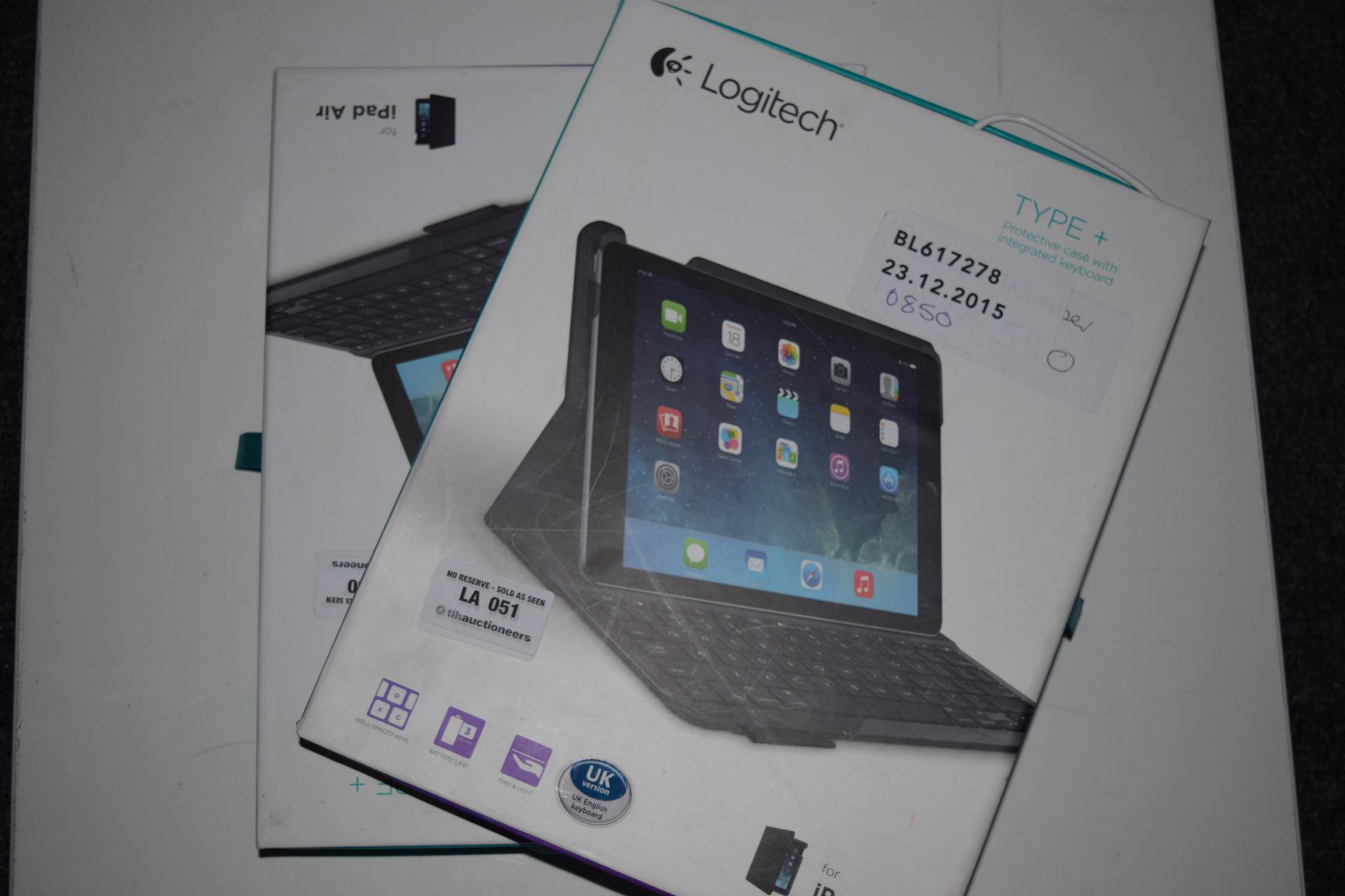 2x BOXED LOGITECH TYPE PLUS PROTECTIVE CASE WITH KEYBOARD FOR IPAD AIR RRP£170 (23.12.15)