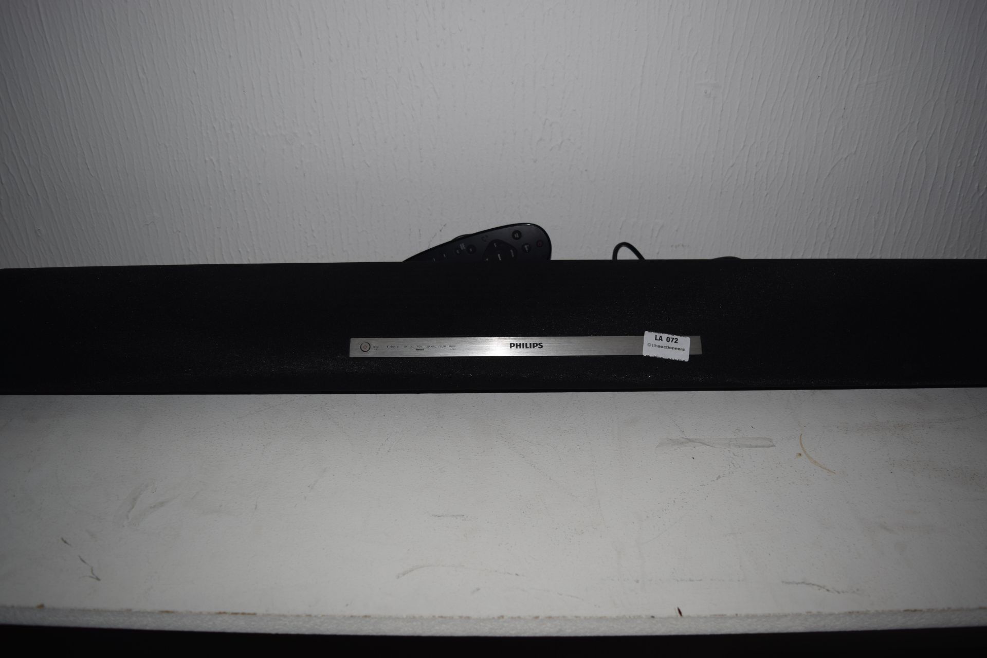 PHILLIPS HTL5120 SOUND BAR WITH REMOTE RRP£220