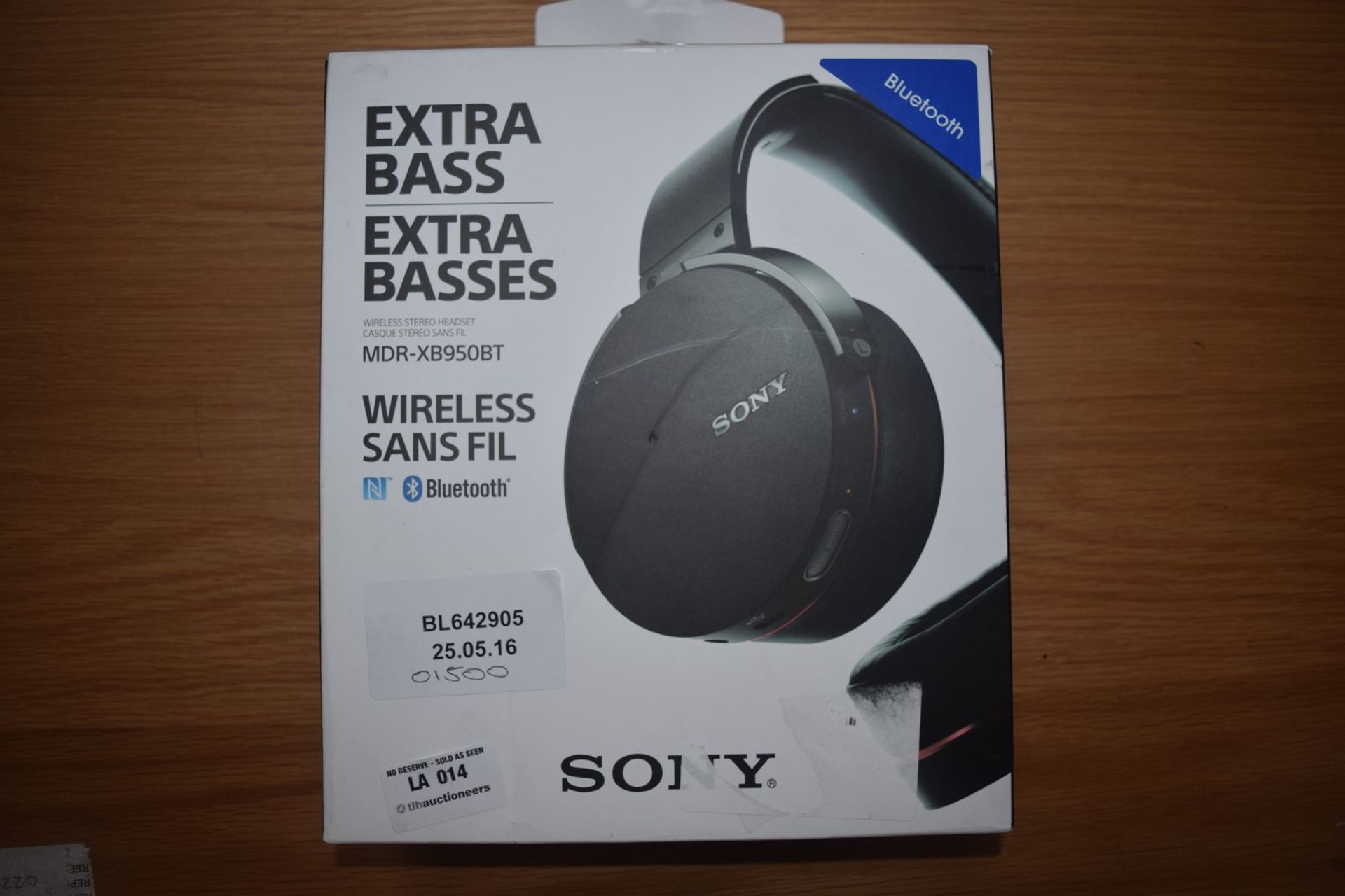 1 X BOXED SONY WIRELESS MDRXB950BT HEADPHONES RRP £150