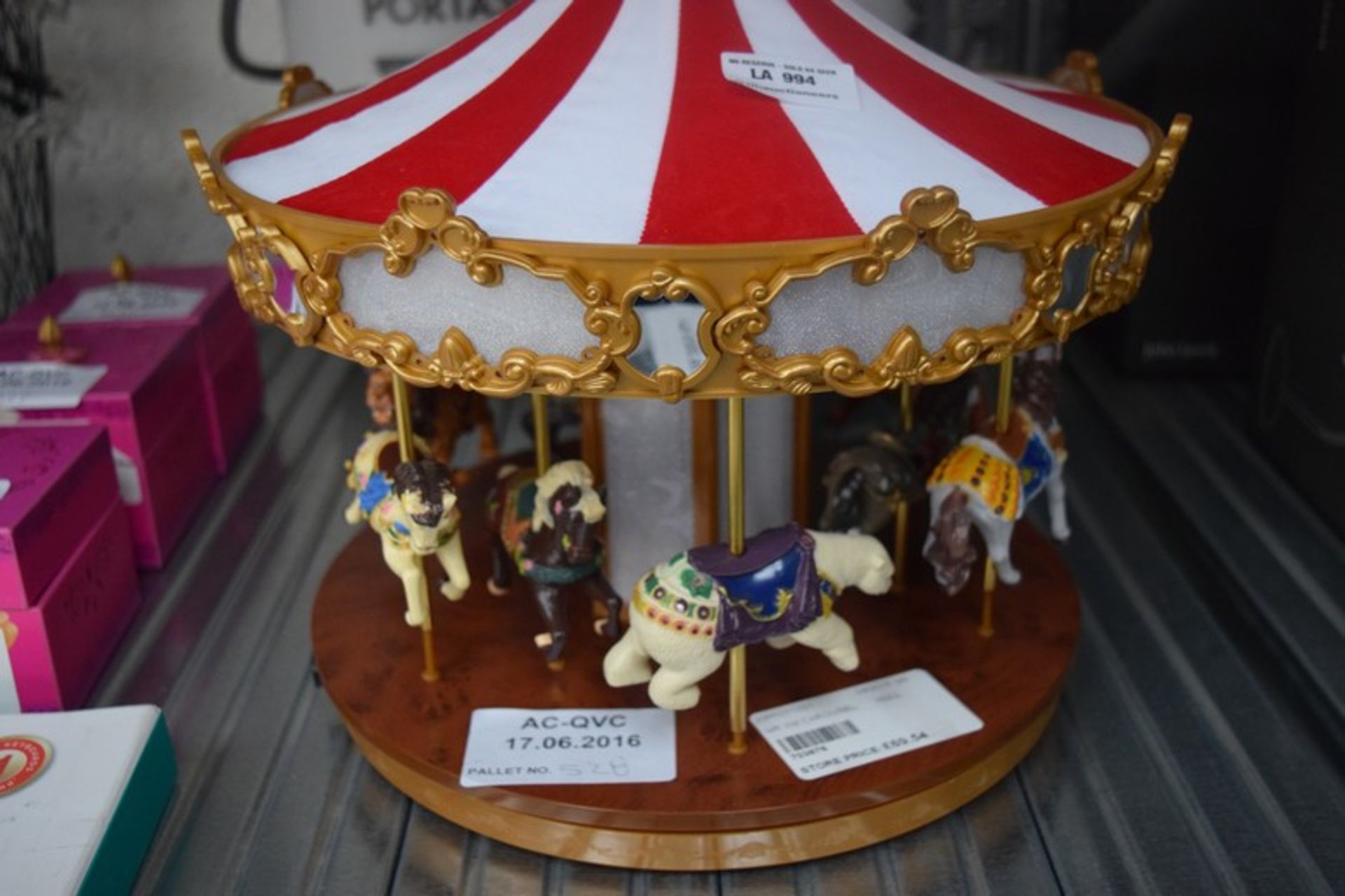 1 X CHISTMAS MUSICAL CAROUSEL RRP £70 17.06.2016 (PALLET 528)
