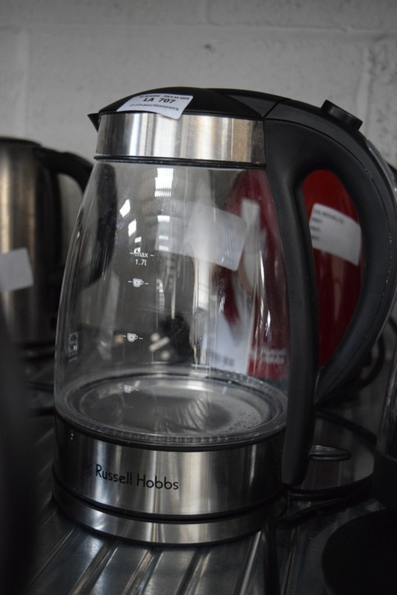 1 X UNBOXED RUSSELL HOBBS 1.5 LITRE CORDLESS JUG KETTLE IN STAINLESS STEEL AND GLASS