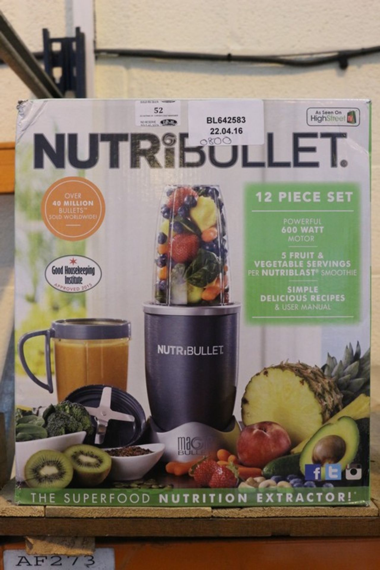 1 x BOXED NUTRI BULLET 12 PIECE SET SUPER FOOD NUTRITION EXTRACTOR RRP £80 (22.4.16) *PLEASE NOTE