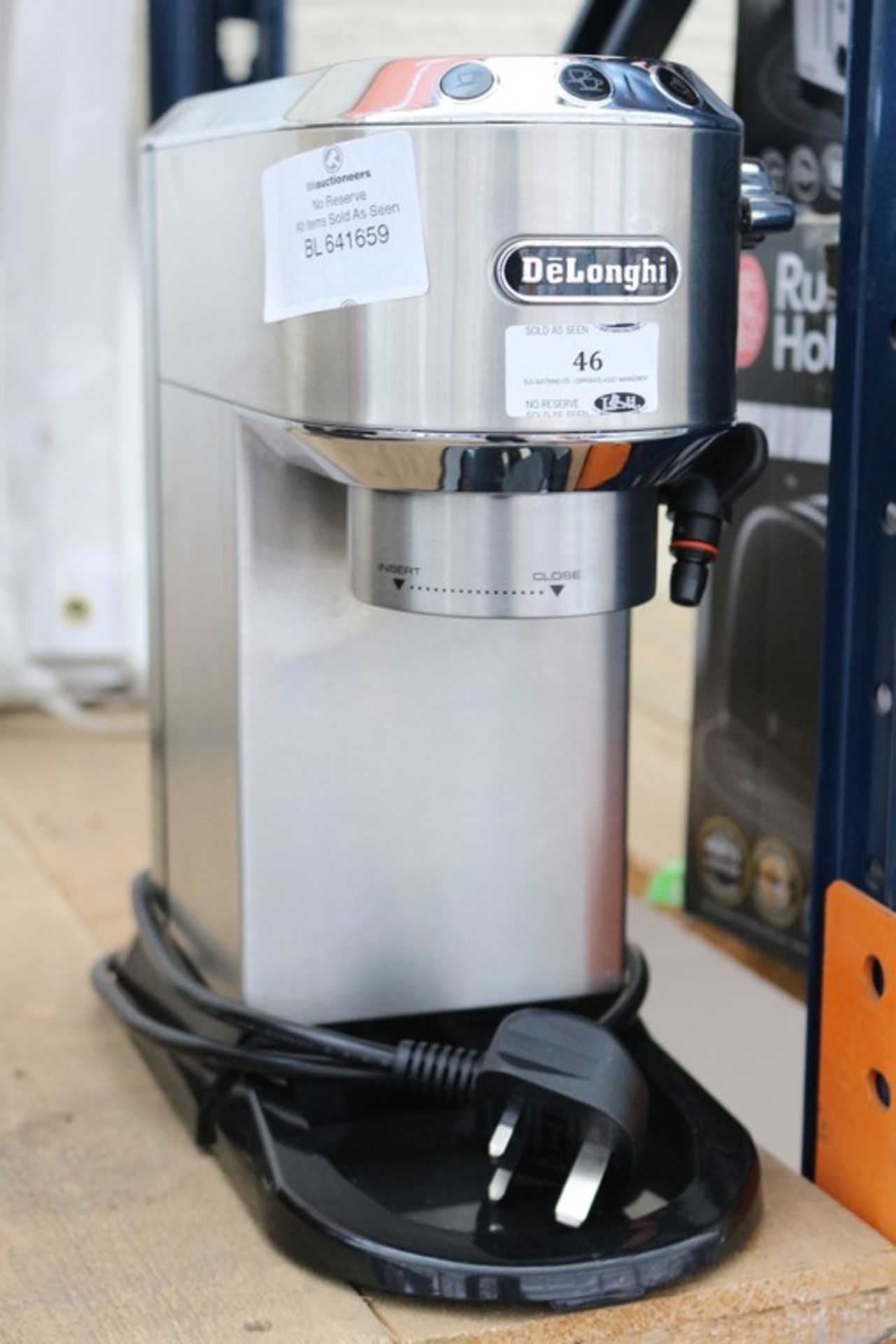 1 x DELONGHI DEDICA STAINLESS STEEL CAPPUCCINO COFFEE MAKER RRP £150 *PLEASE NOTE THAT THE BID PRICE