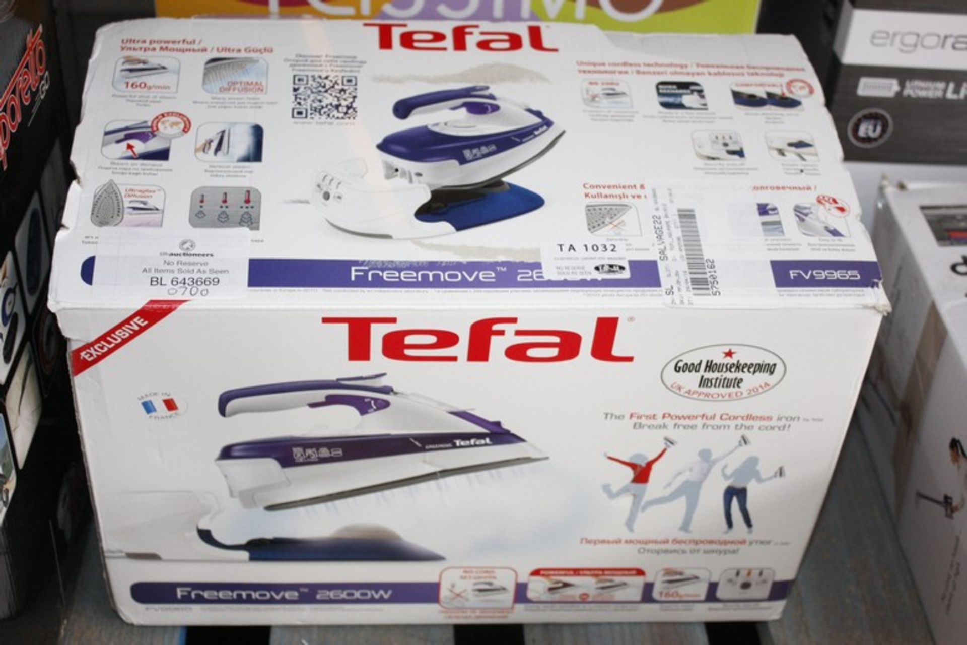 1X BOXED TEFAL 3 MOVE IRON 2600W RRP £70 (BL643669)