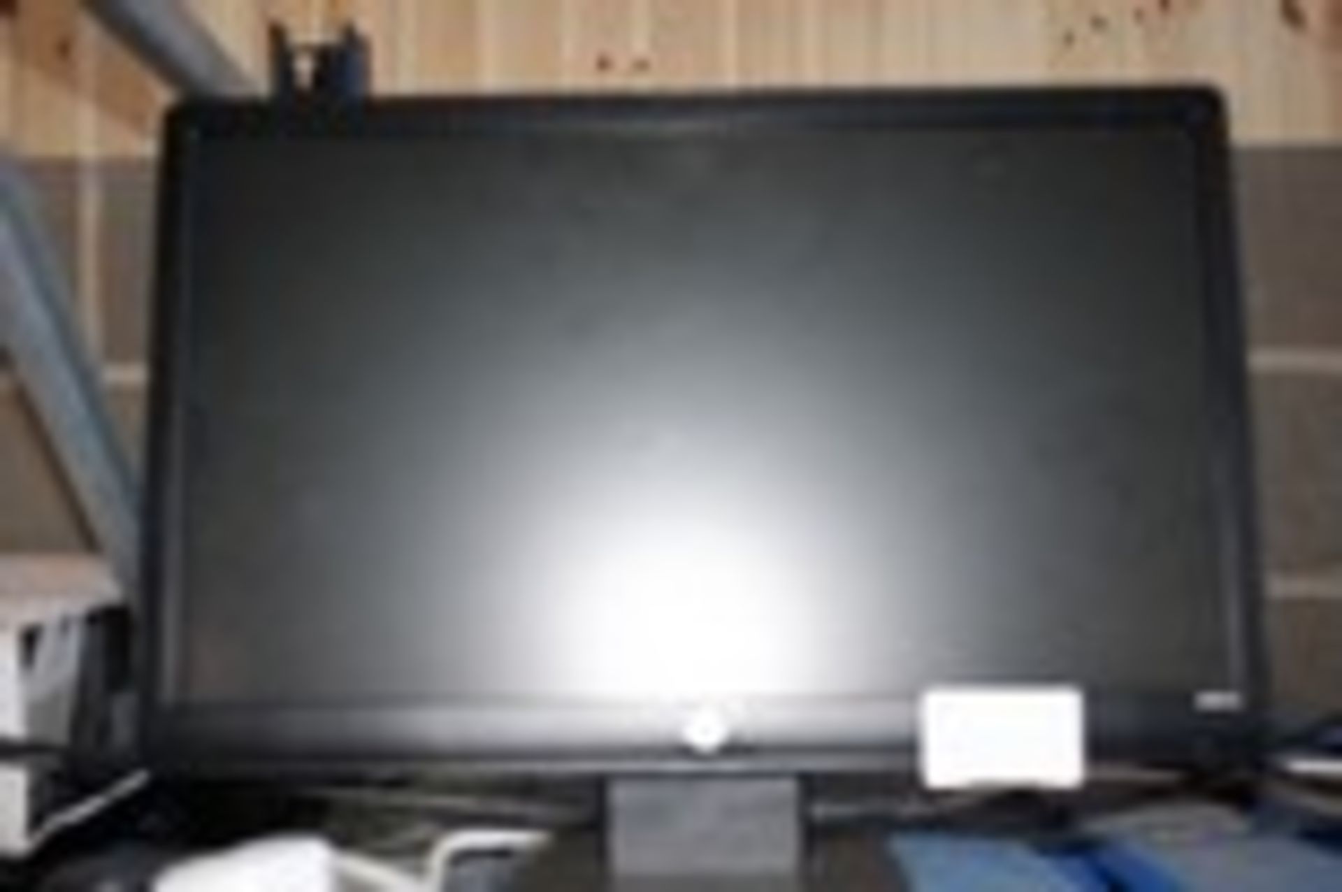 ONE HP W2072A COMPUTER MONITOR (TLH-CC)