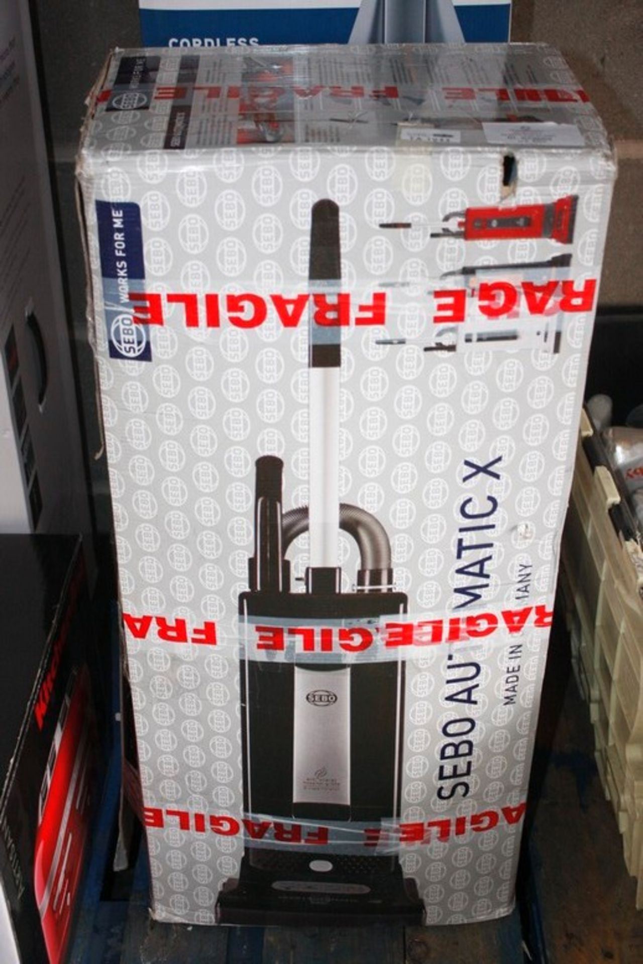 1X BOXED SEABO AUTOMATIC VACUUM CLEANER RRP £280 (BL643669)