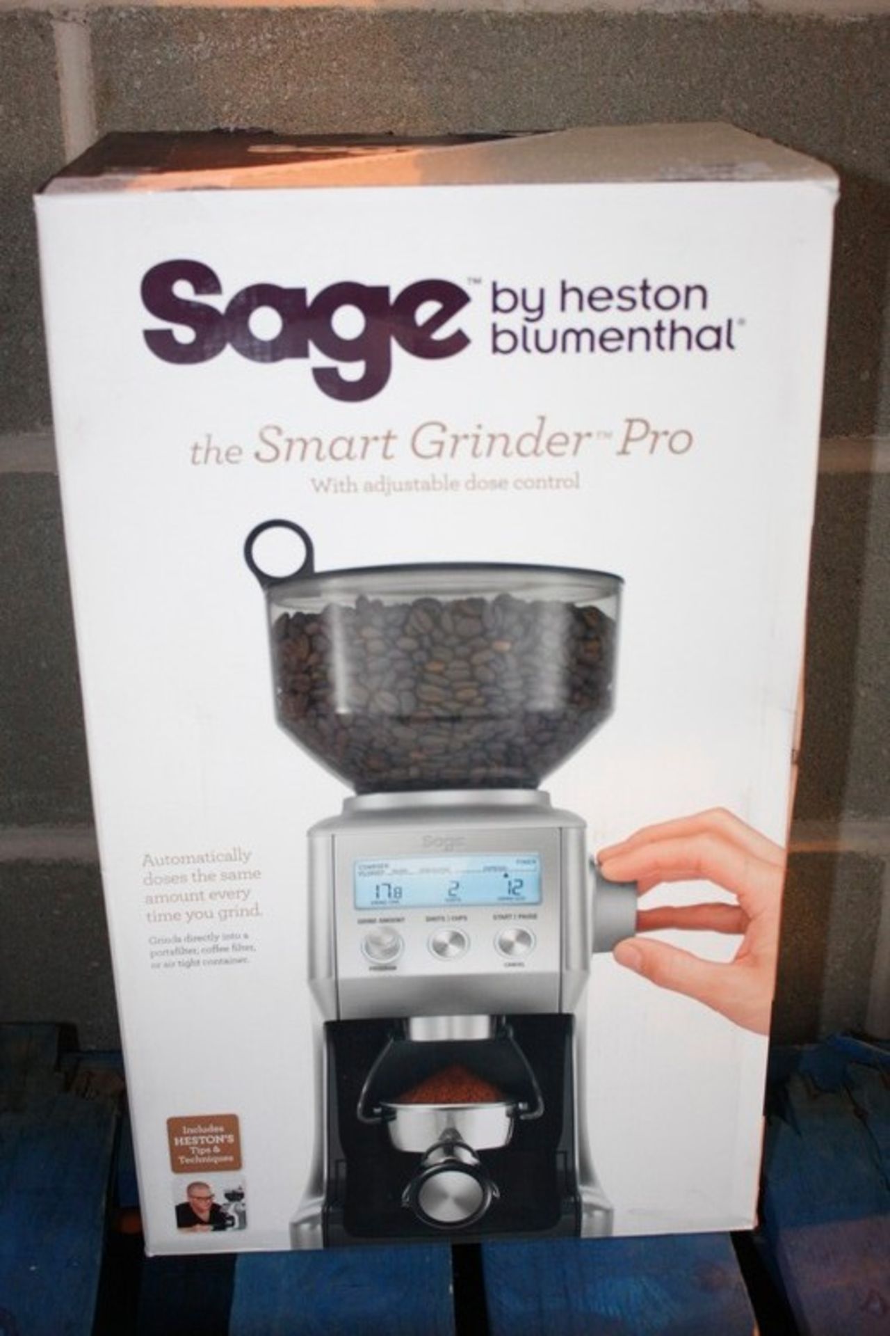 1X BOXED SAGE BY HESTON BLUE MENTHOL GRINDER PRO (BL643466)