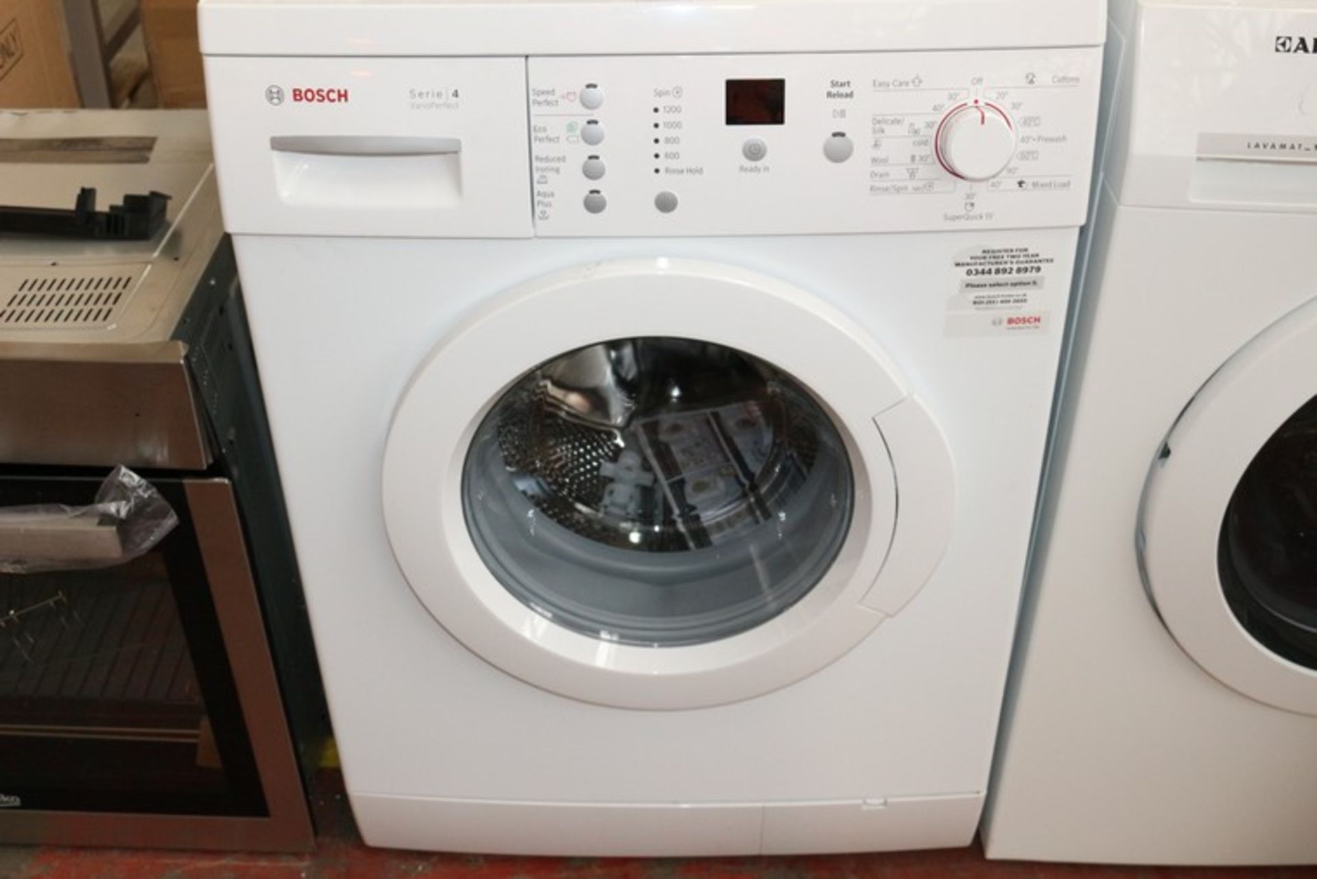1 x BOSCH SERIES 4 VARIO PERFECT UNDER THE COUNTER WASHING MACHINE IN WHITE (2255129) RRP £330 (24.