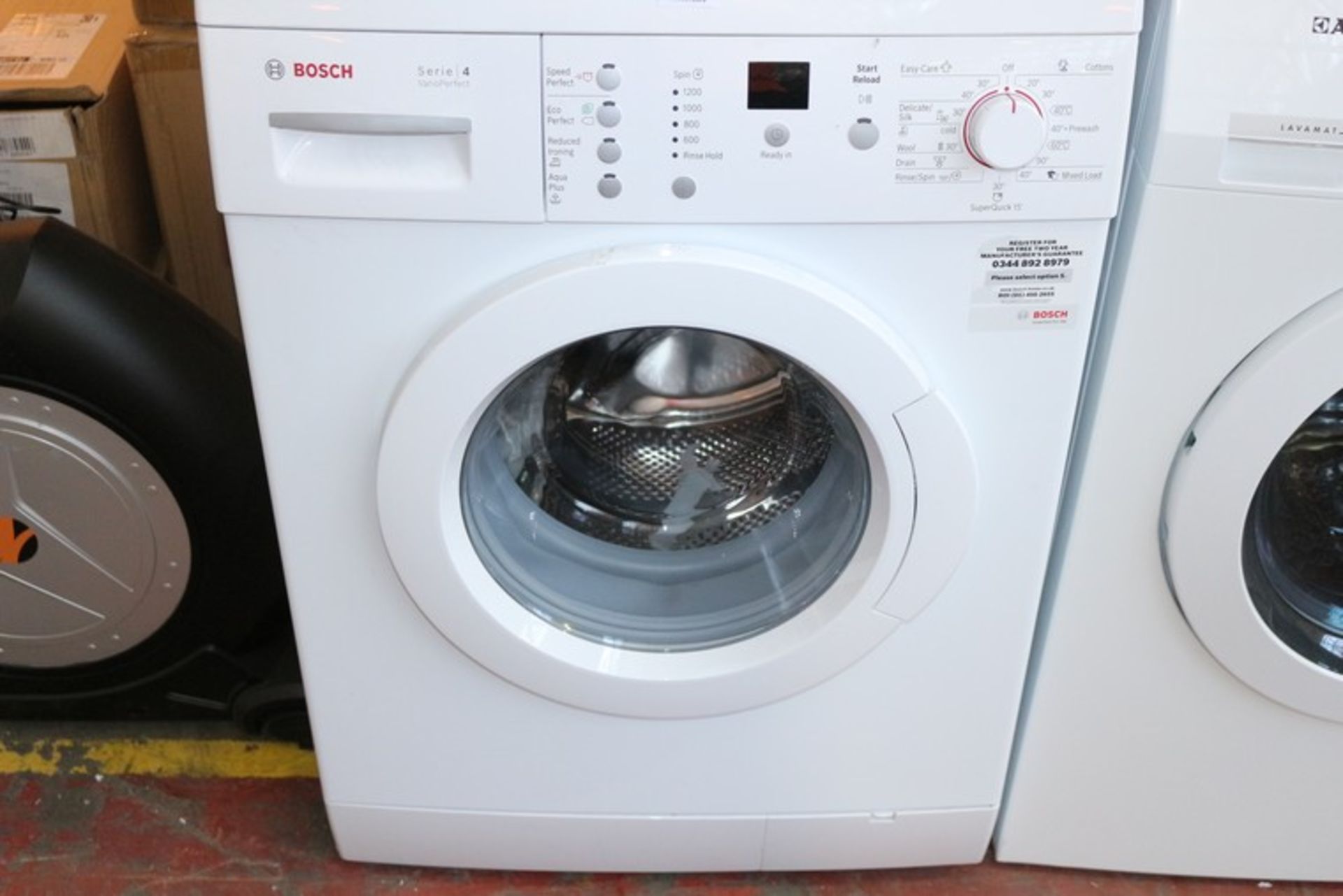 1 x BOSCH SERIES 4 VARIO PERFECT 1200RPM UNDER THE COUNTER WASHING MACHINE RRP £330 (225712) (24.