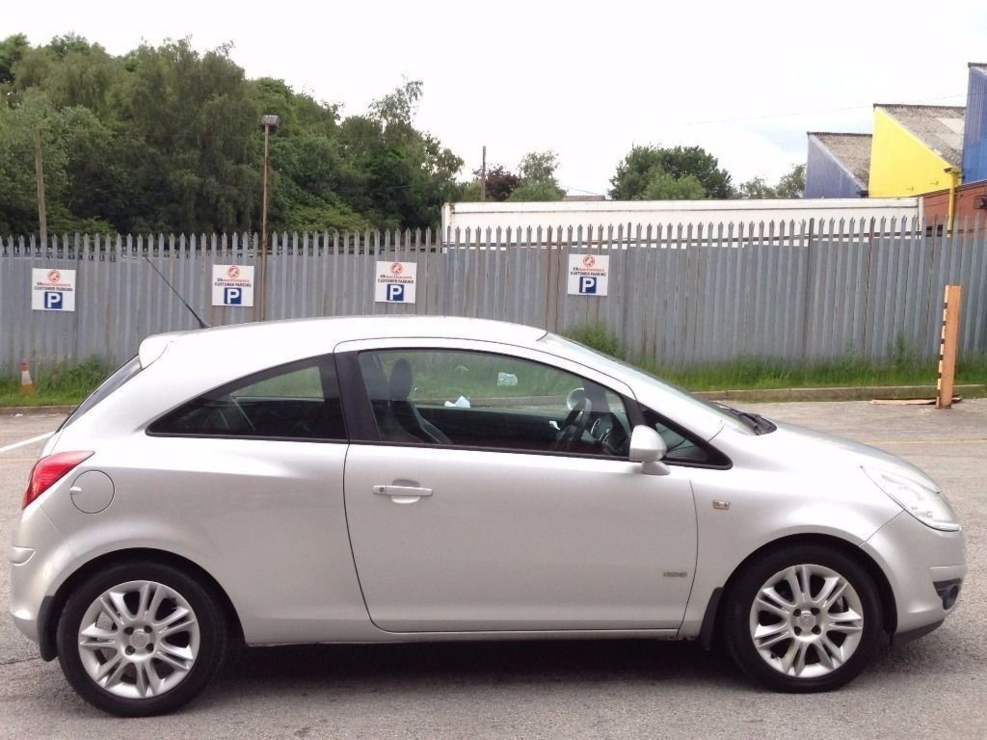 VAUXHALL CORSA DESIGN, DATE OF FIRST REGISTRATION 23/03/2009, SD09 OGM, 1.3 LTR, PETROL, MANUAL, 3 - Image 2 of 5