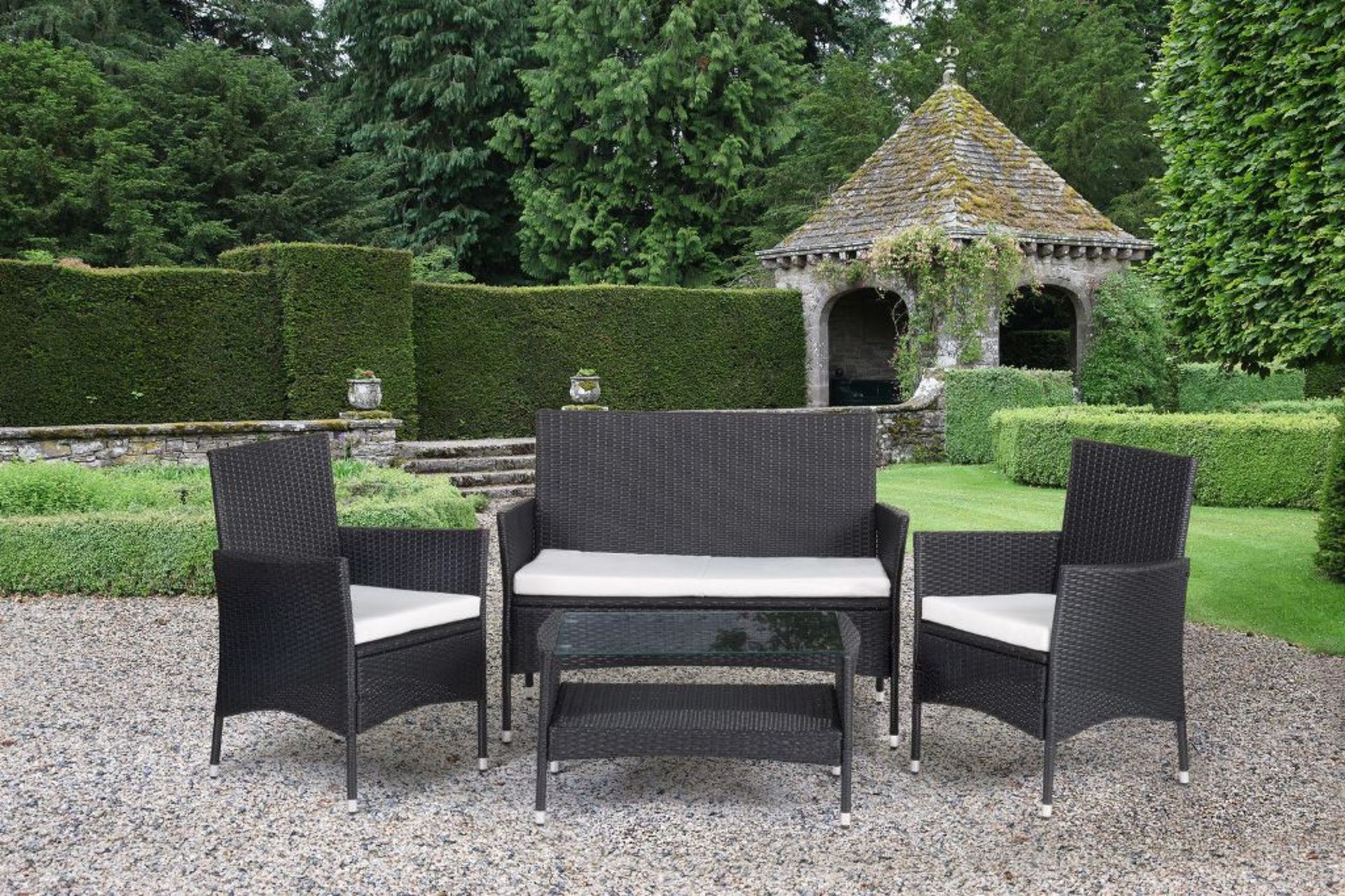 BRAND NEW BOXED LUXURIOUS 4 PIECE RATTAN GARDEN/CONSERVATORY FURNITURE SET. TO INCLUDE 2 SEATER HIGH