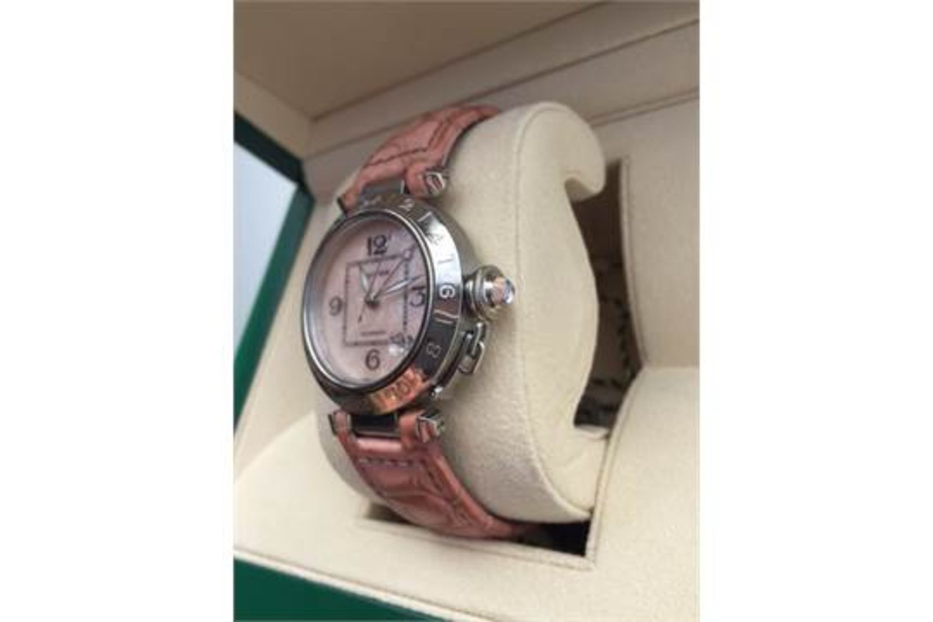 CARTIER PASHA STAINLESS STEEL AUTOMATIC SET WITH PINK SAPPHIRE CABERSCHON WINDER ON PINK LEATHER - Image 2 of 5
