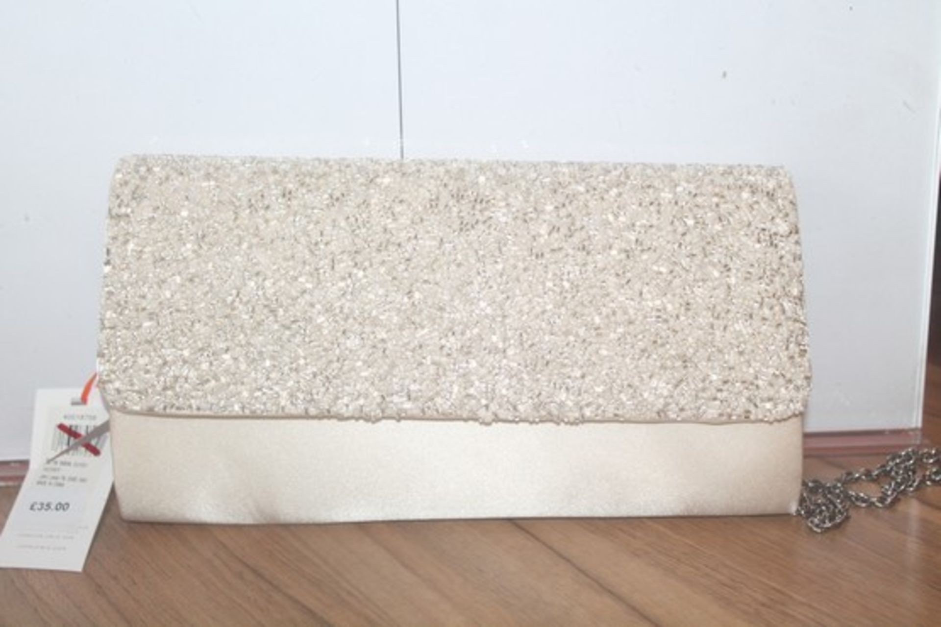 BRAND NEW WITH LABLES JOHN LEWIS IVORY LSDIES CLUTCH BAG RRP £25 (DS-SALVAGE)