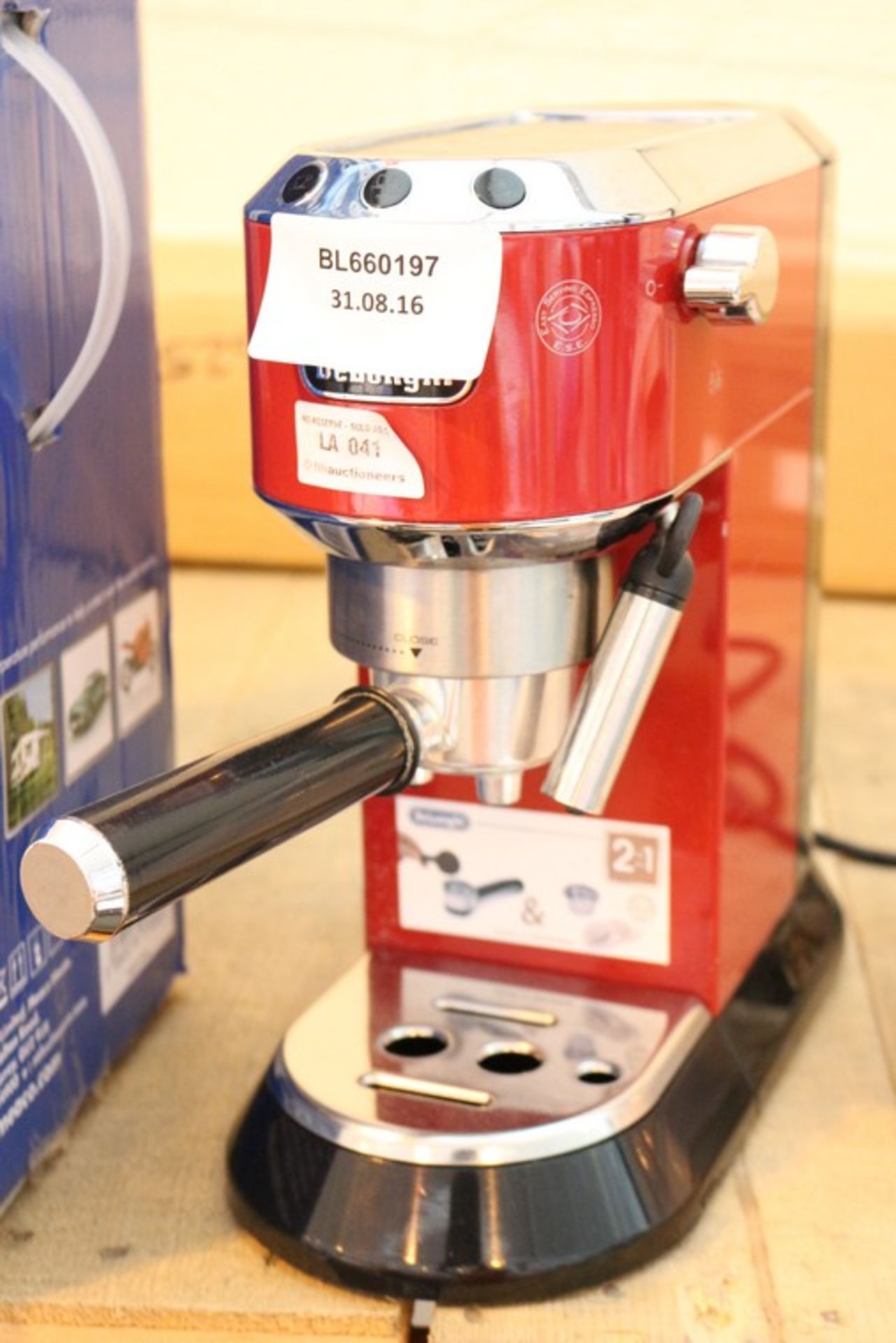 1 x DELONGHI BEAN TO CUP COFFEE MACHINE RRP £180 *PLEASE NOTE THAT THE BID PRICE IS MULTIPLIED BY