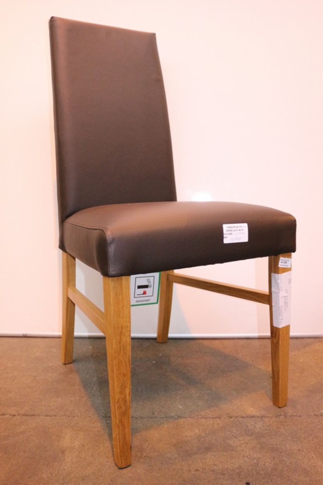 1 x CHOCOLATE BROWN LEATHER AND SOLID LIGHT OAK DESIGNER HIGH BACK BAR CHAIR (2200540) RRP £165 (1.