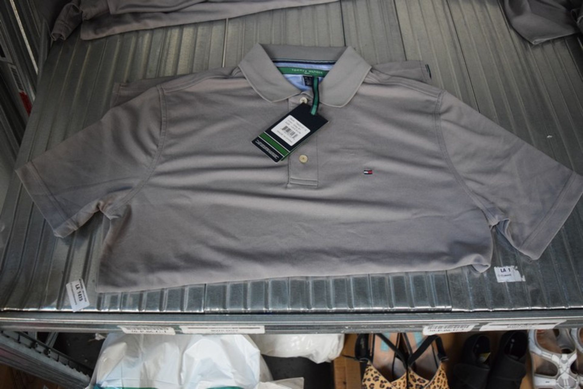 1 X TOMMY HILFIGER GREY POLO SHIRT SIZE MED RRP £70