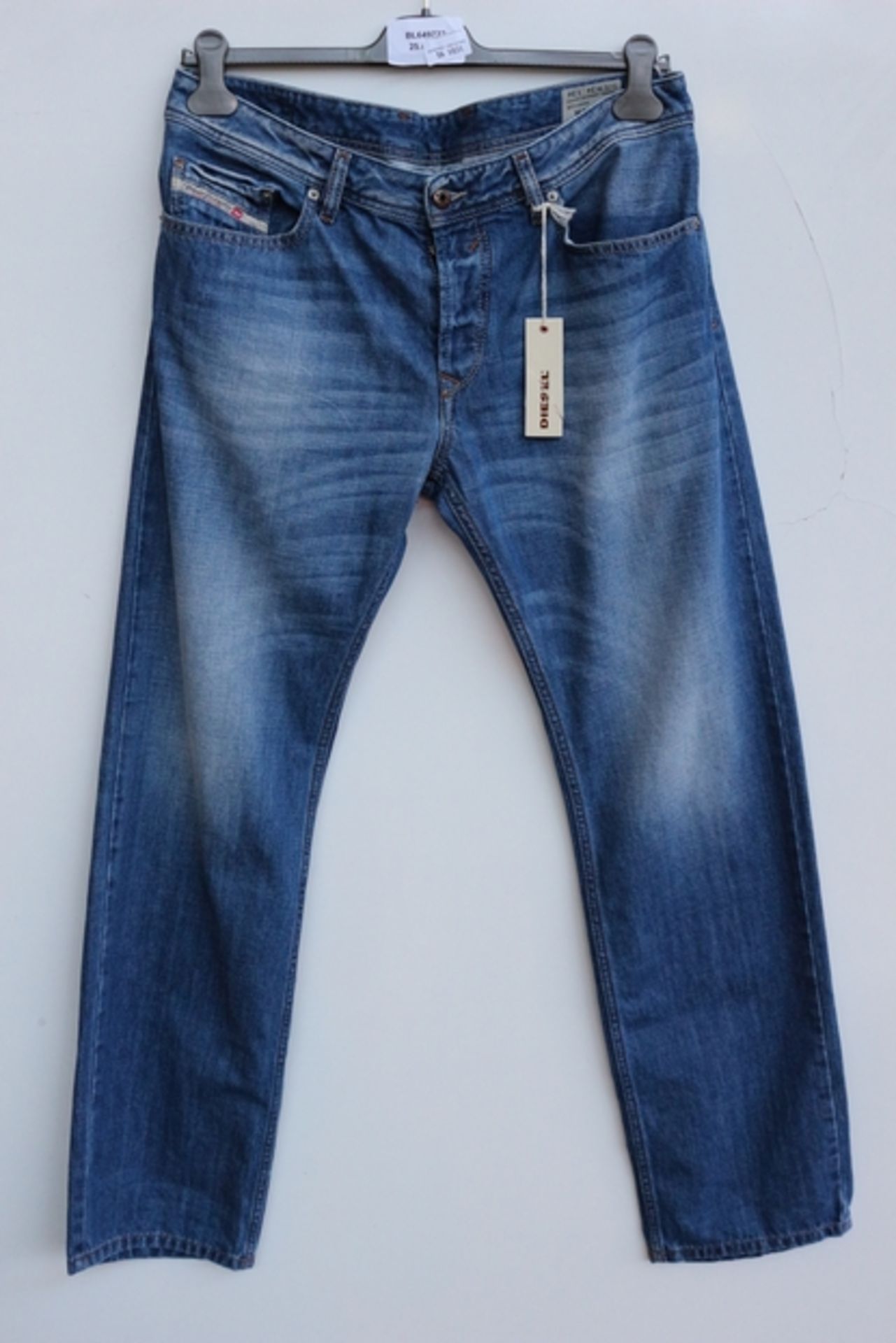 1X PAIR OF DIESEL WAYKEE JEANS SIZE 34 BY 34 RRP £100 (BL649722)