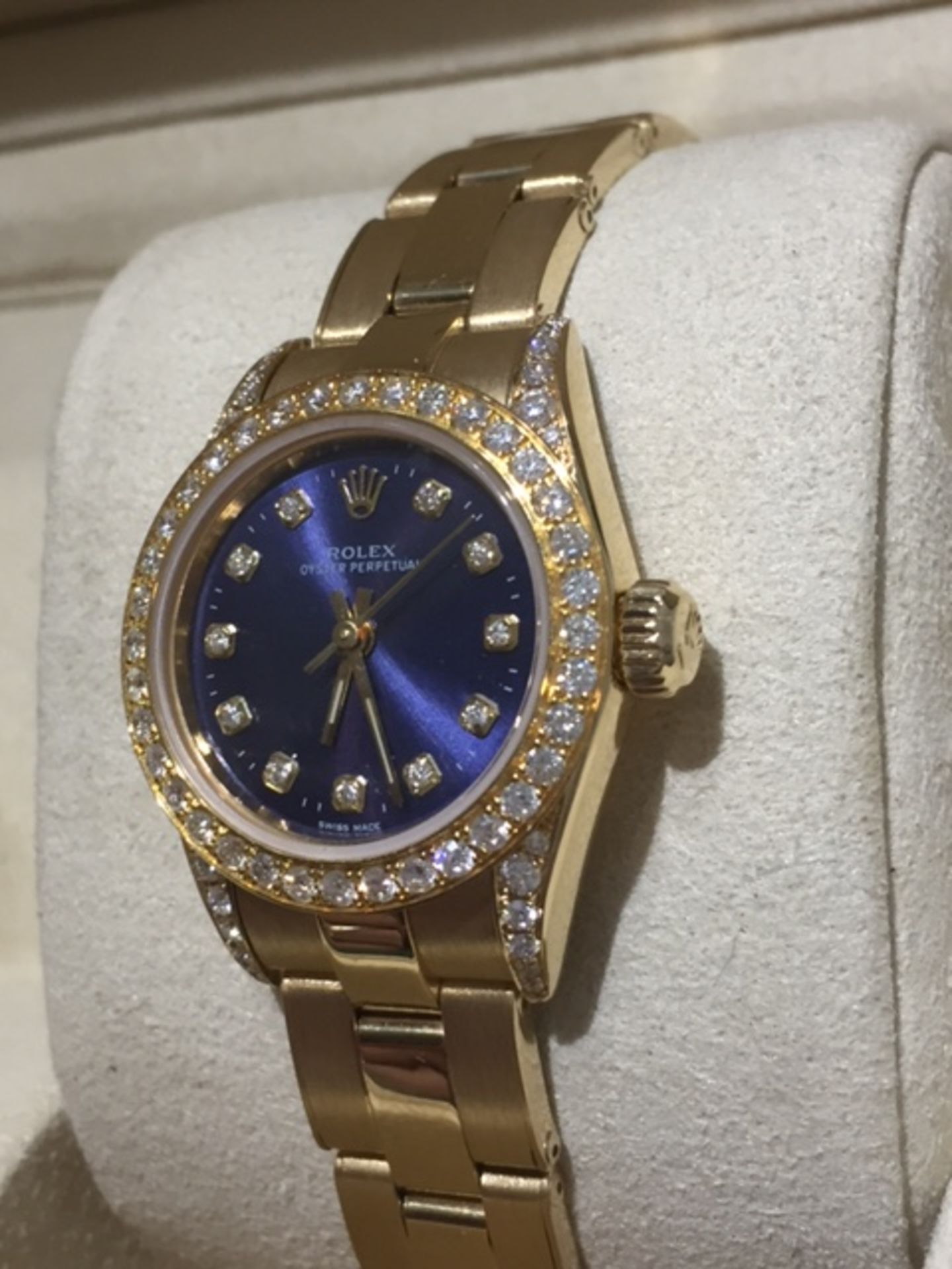 LADIES ROLEX 18ct SOLID GOLD OYSTER PERPETUAL AFTER SET WITH DIAMOND DIAL, DIAMOND BEZEL, DIAMOND - Image 2 of 6