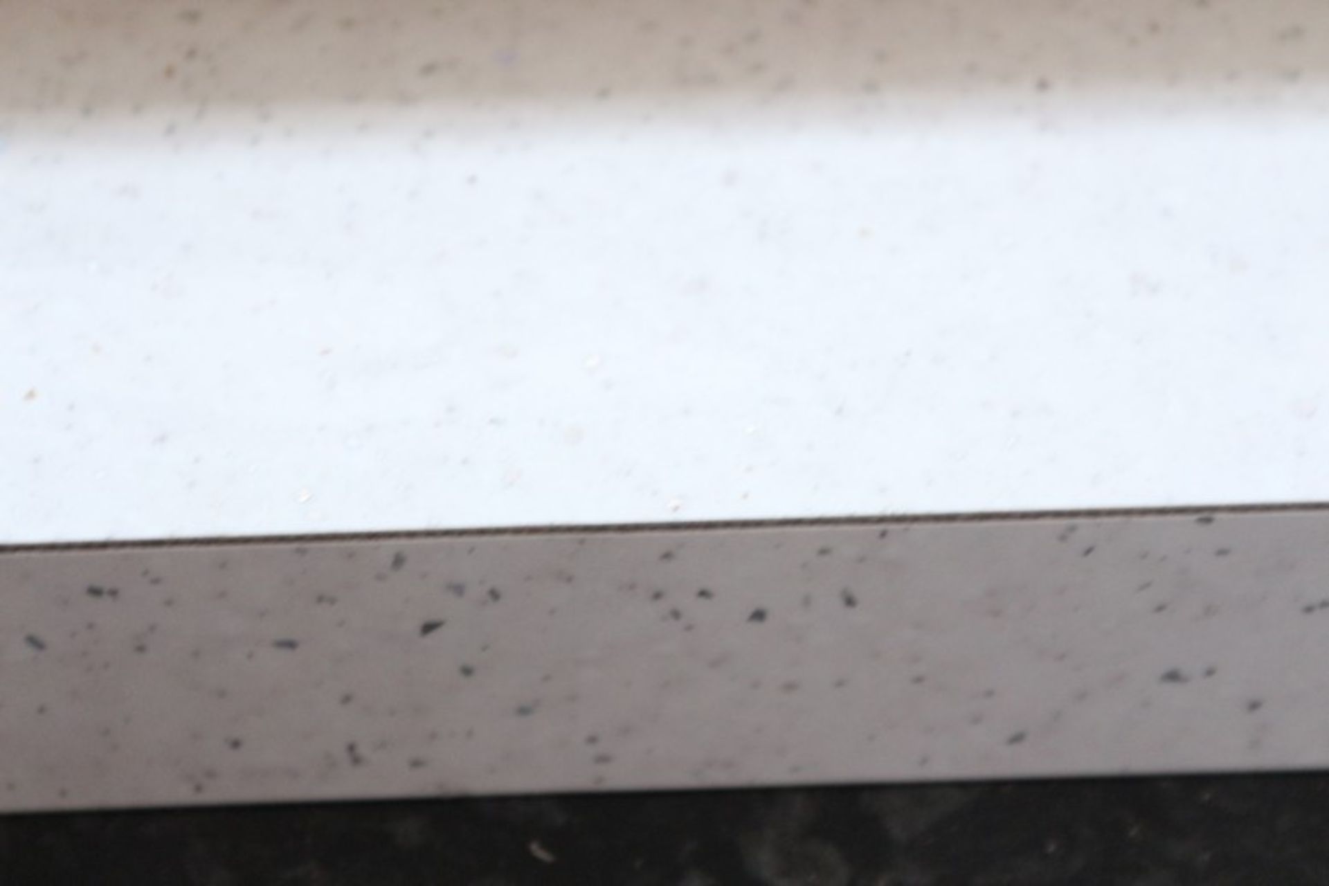 1X WORKTOP 3000X600X8 MM LAMINATE EDGE RRP £250 (MD-K&N-BAU-179)