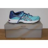 BOXED BRAND NEW ASICS SHOES SIZE US10 RRP £85 (DSSALVAGE)