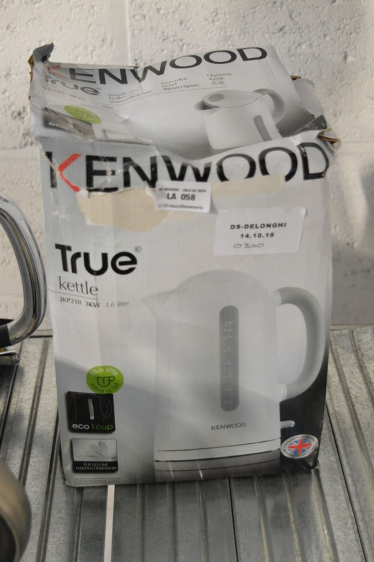 1 x BOXED KENWOOD TRUE 1.6L KETTLE RRP £30 (14.10.2016) *PLEASE NOTE THAT THE BID PRICE IS