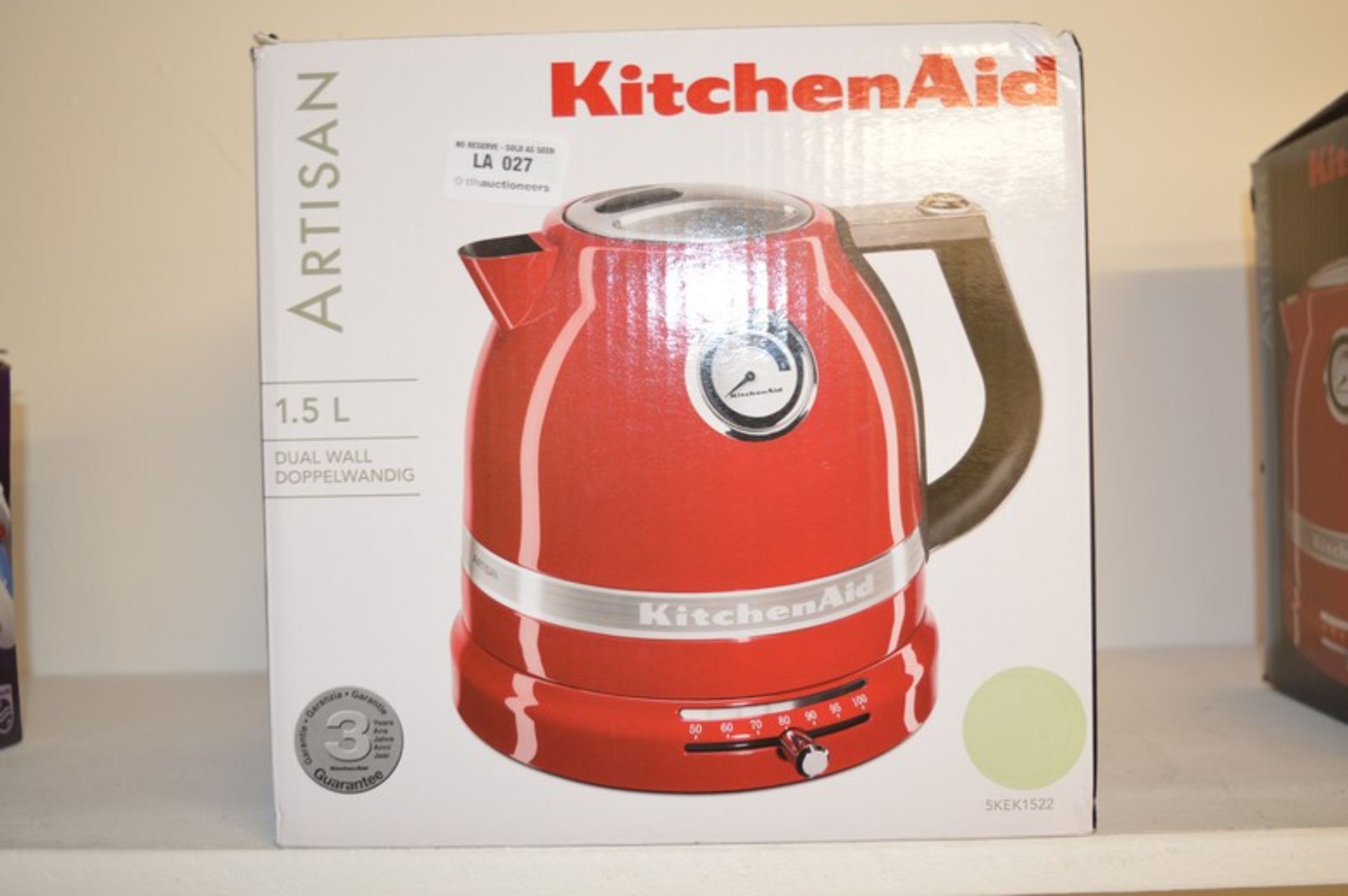 1 x BOXED KITCHEN AID ARTISAN 1.5 LITRE KETTLE RRP £130 02.11.16 *PLEASE NOTE THAT THE BID PRICE
