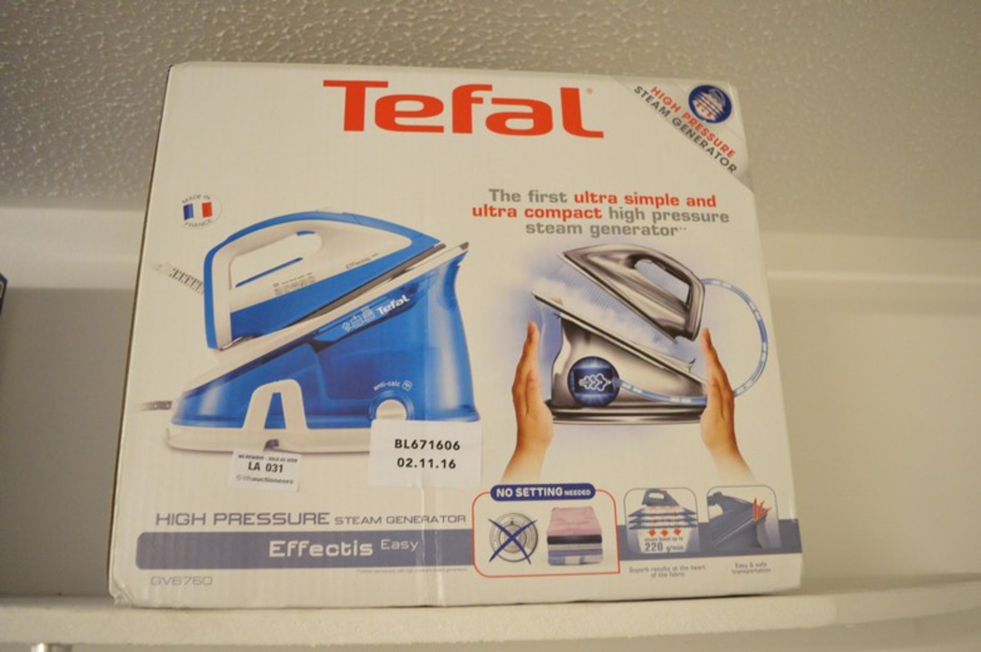 1 x BOXED TEFAL HIGH PRESSURE STEAM GENERATING IRON RRP £120 02.11.16 *PLEASE NOTE THAT THE BID
