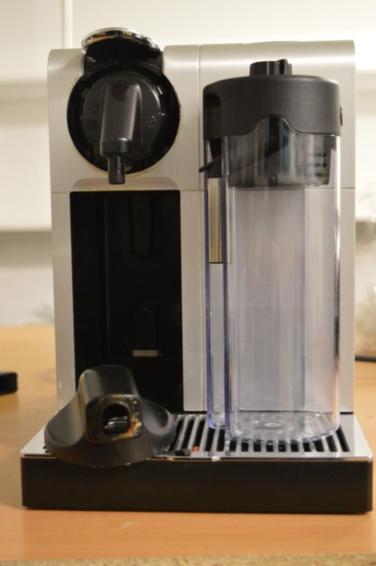1 x DELONGHI NESPRESSO AUTOMATIC COFFEE MACHINE RRP £150 23.09.16 *PLEASE NOTE THAT THE BID PRICE IS