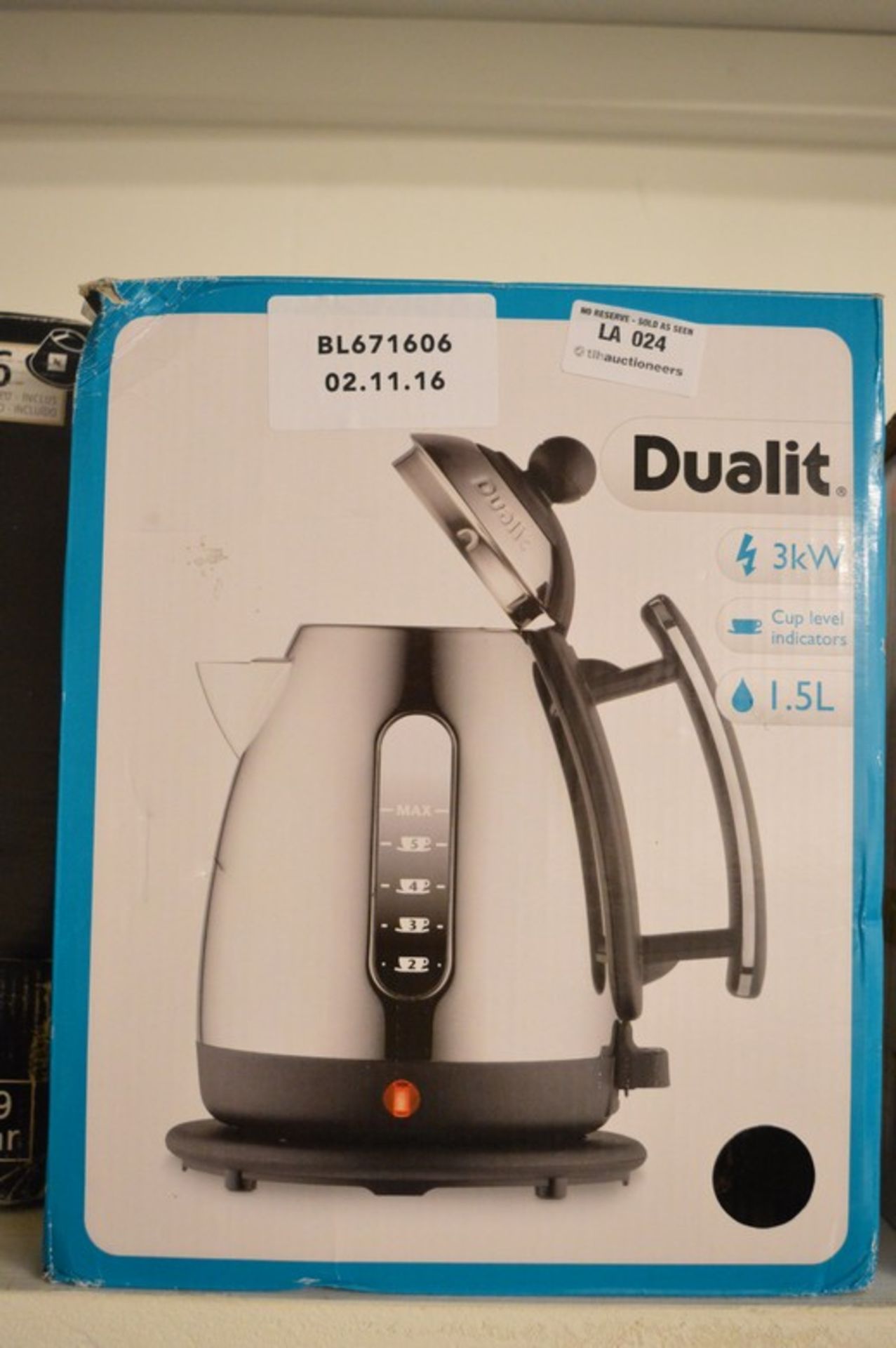 1 x BOXED DUALIT 1.5 LITRE KETTLE RRP £45 02.11.16 *PLEASE NOTE THAT THE BID PRICE IS MULTIPLIED