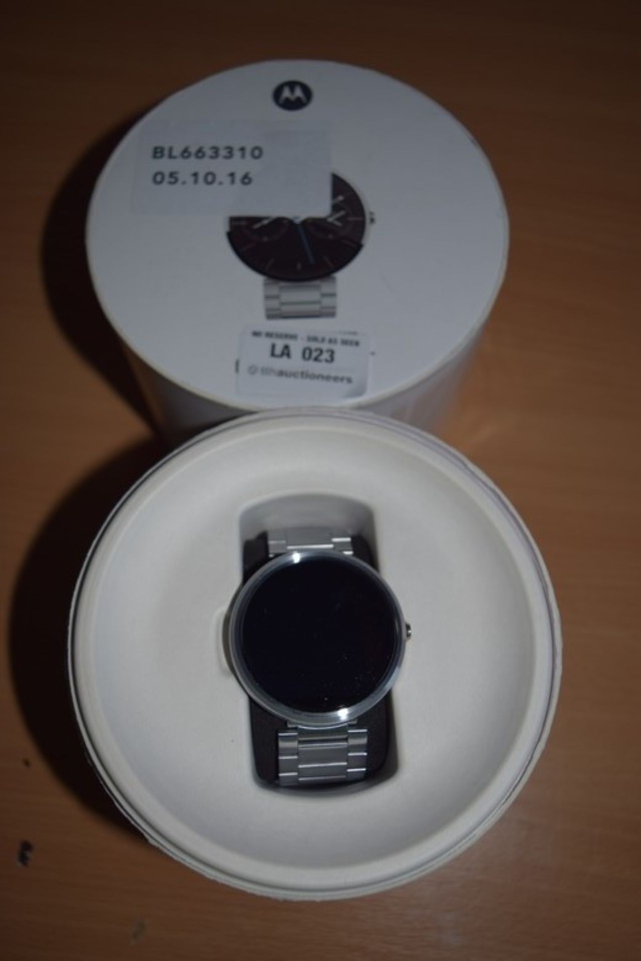 1 x MOTO 360 SMART WATCH RRP £180 (05.10.2016) *PLEASE NOTE THAT THE BID PRICE IS MULTIPLIED BY