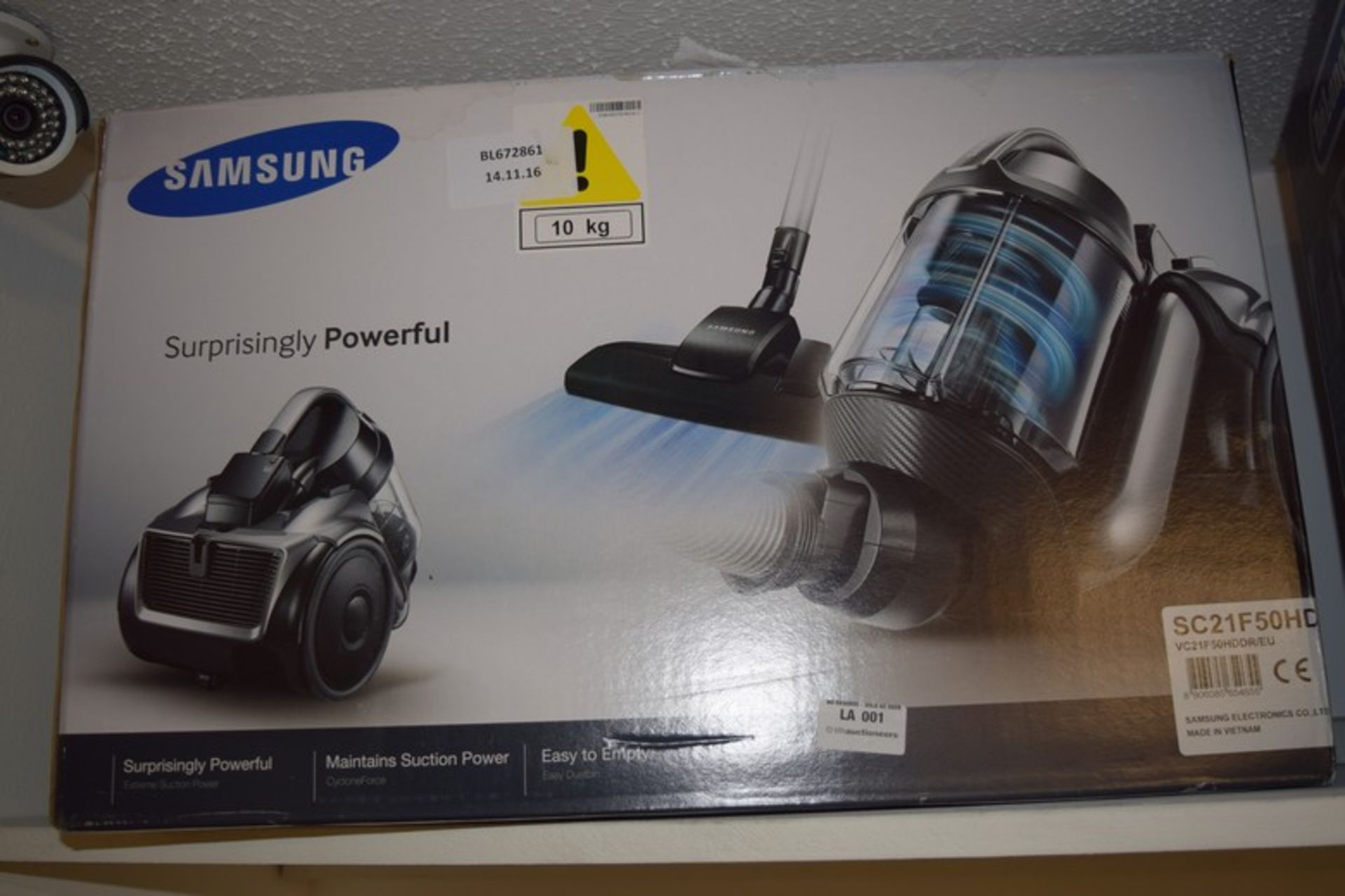 1 x BOXED SAMSUNG F500 POWER CYCLONE FORCE VACUUM CLEANER RRP £350 (14.11.2016) *PLEASE NOTE THAT