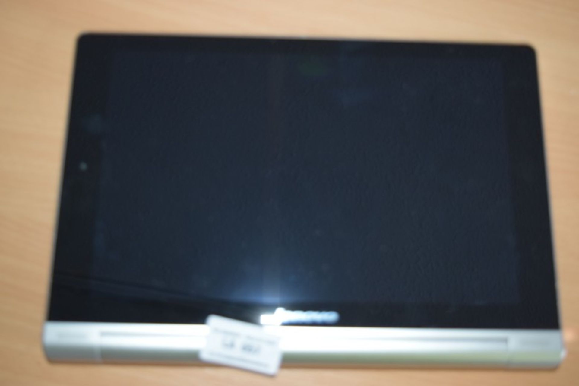 1 x LENOVO YOGA TABLET RRP £280 (PALLET 1502) *PLEASE NOTE THAT THE BID PRICE IS MULTIPLIED BY THE