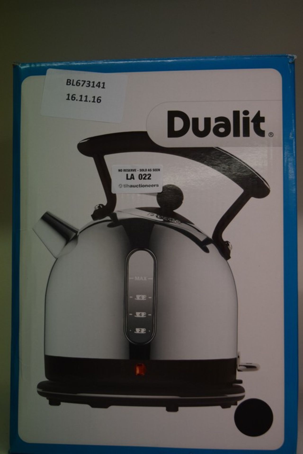 1 x BOXED DUALIT 2 LITRE DOME KETTLE RRP £80 16/11/16 *PLEASE NOTE THAT THE BID PRICE IS