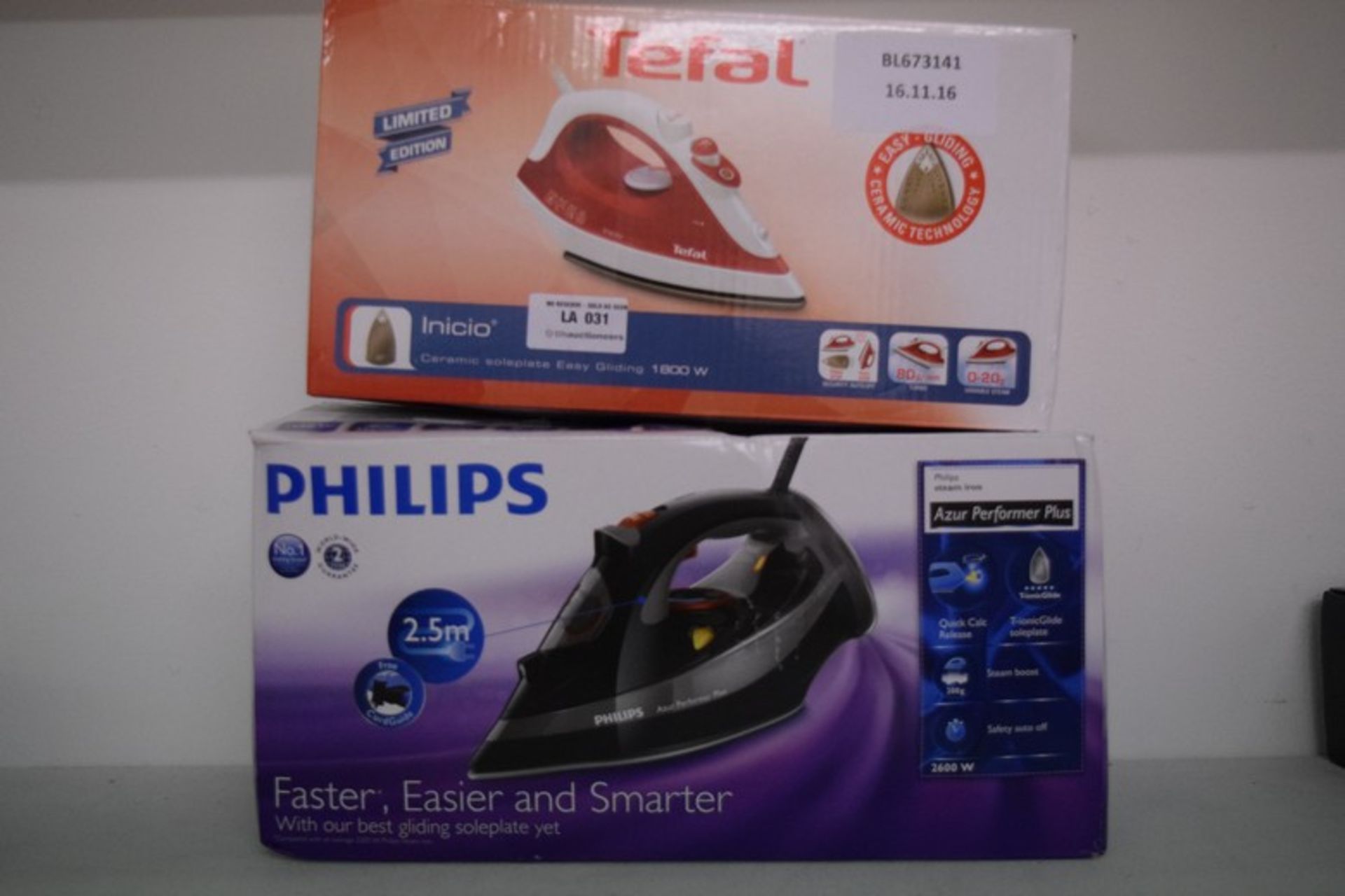 2 x ASSORTED STEAM IRONS TO INCLUDE TEFAL AND PHILIPS COMBINED RRP £85 16/11/16 *PLEASE NOTE THAT