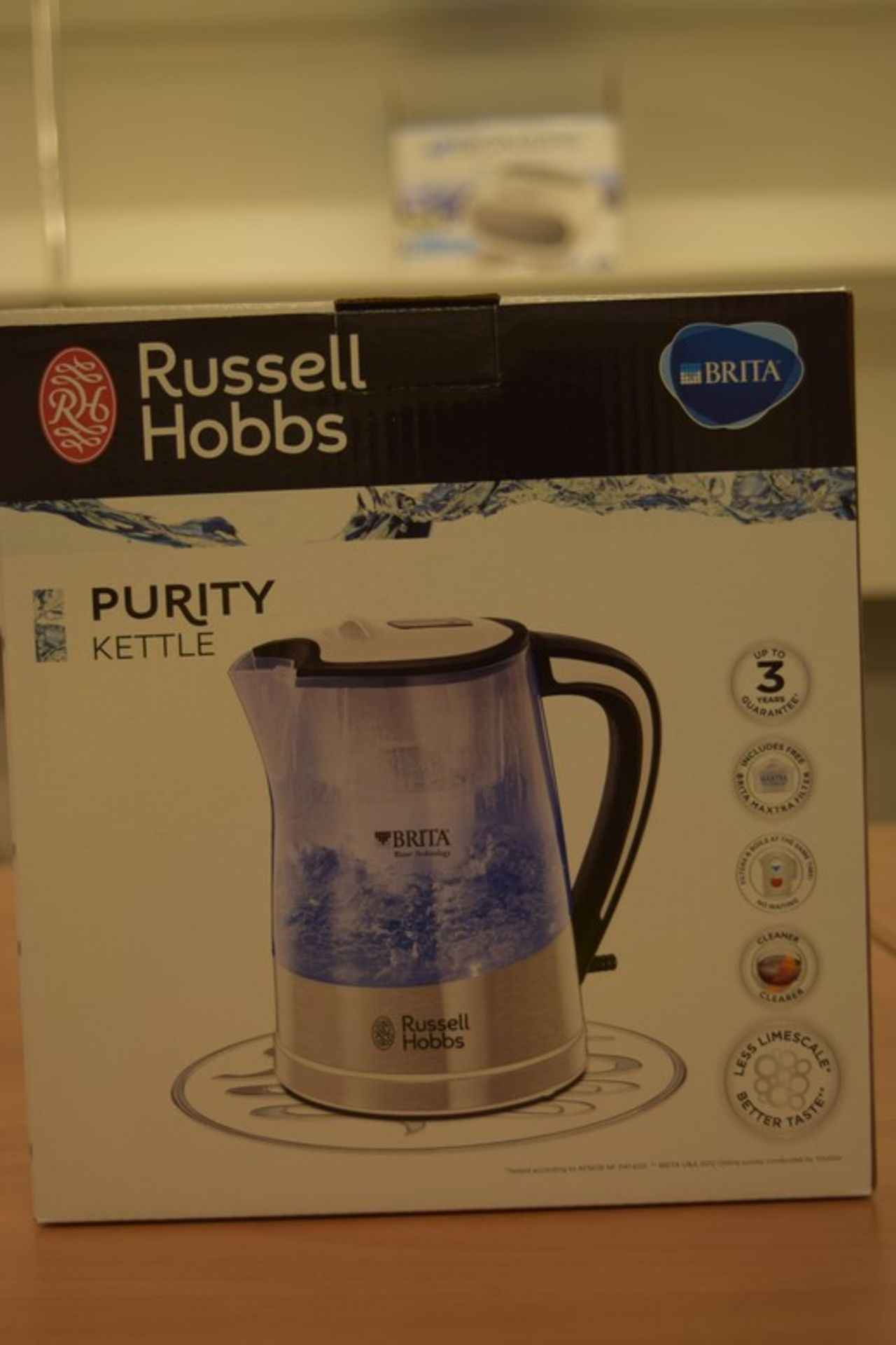 1 x BOXED BRAND NEW RUSSELL HOBBS PURITY KETTLE RRP £45 16/11/16 *PLEASE NOTE THAT THE BID PRICE