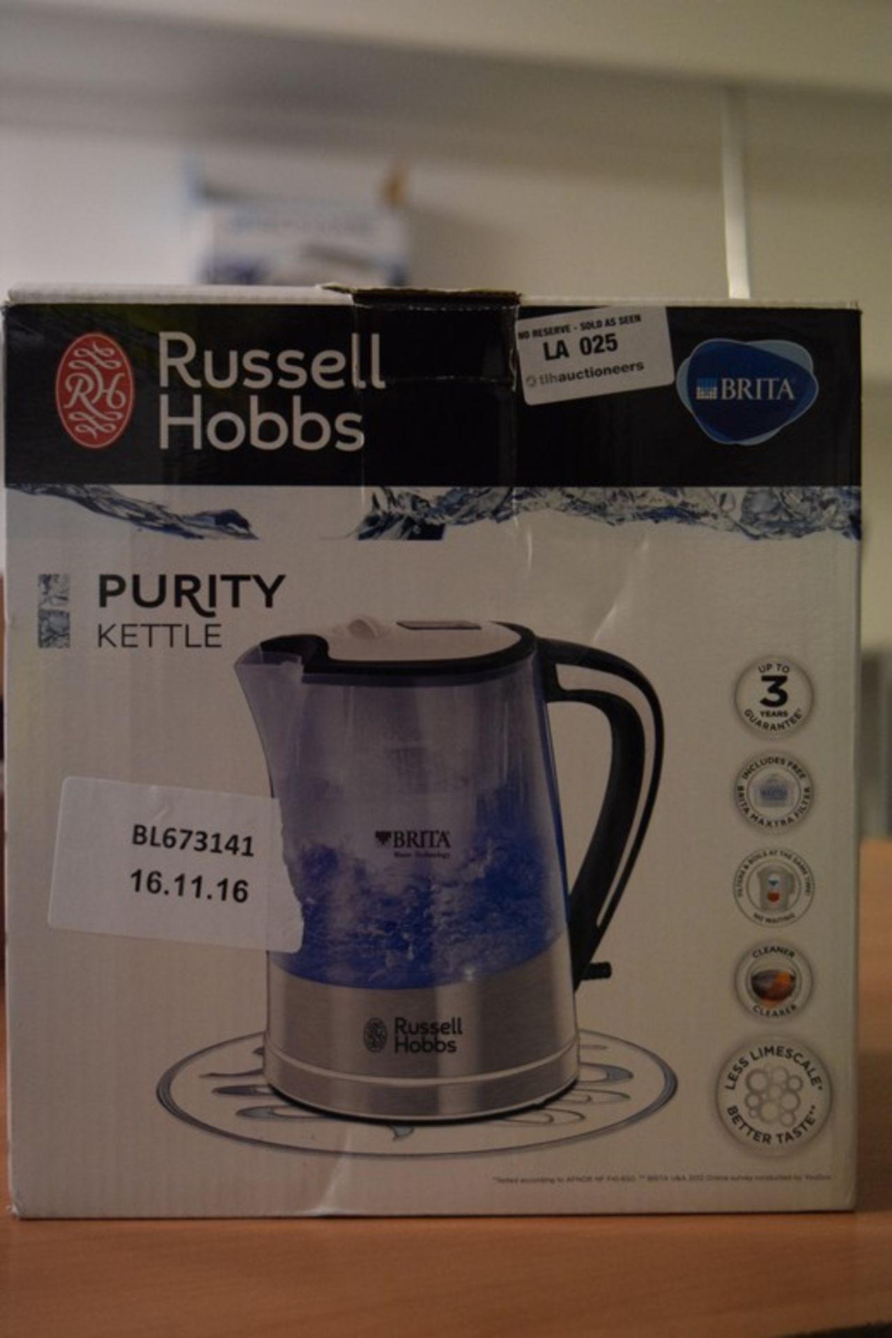 1 x BOXED RUSSELL HOBBS PUROTY KETTLE RRP £45 16/11/16 *PLEASE NOTE THAT THE BID PRICE IS MULTIPLIED